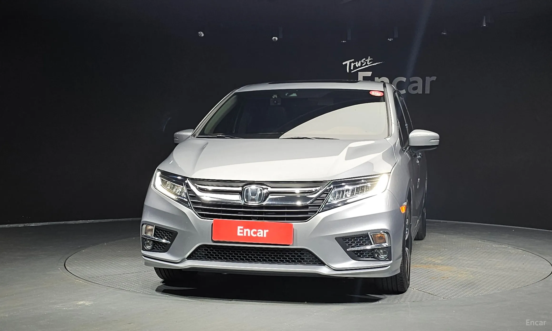 Honda Odyssey превью 3