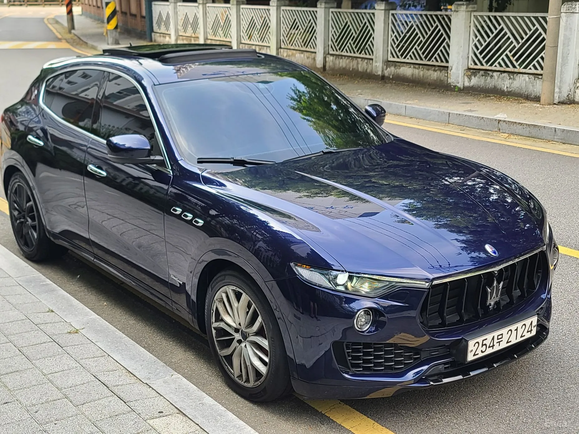 Maserati Levante превью 6