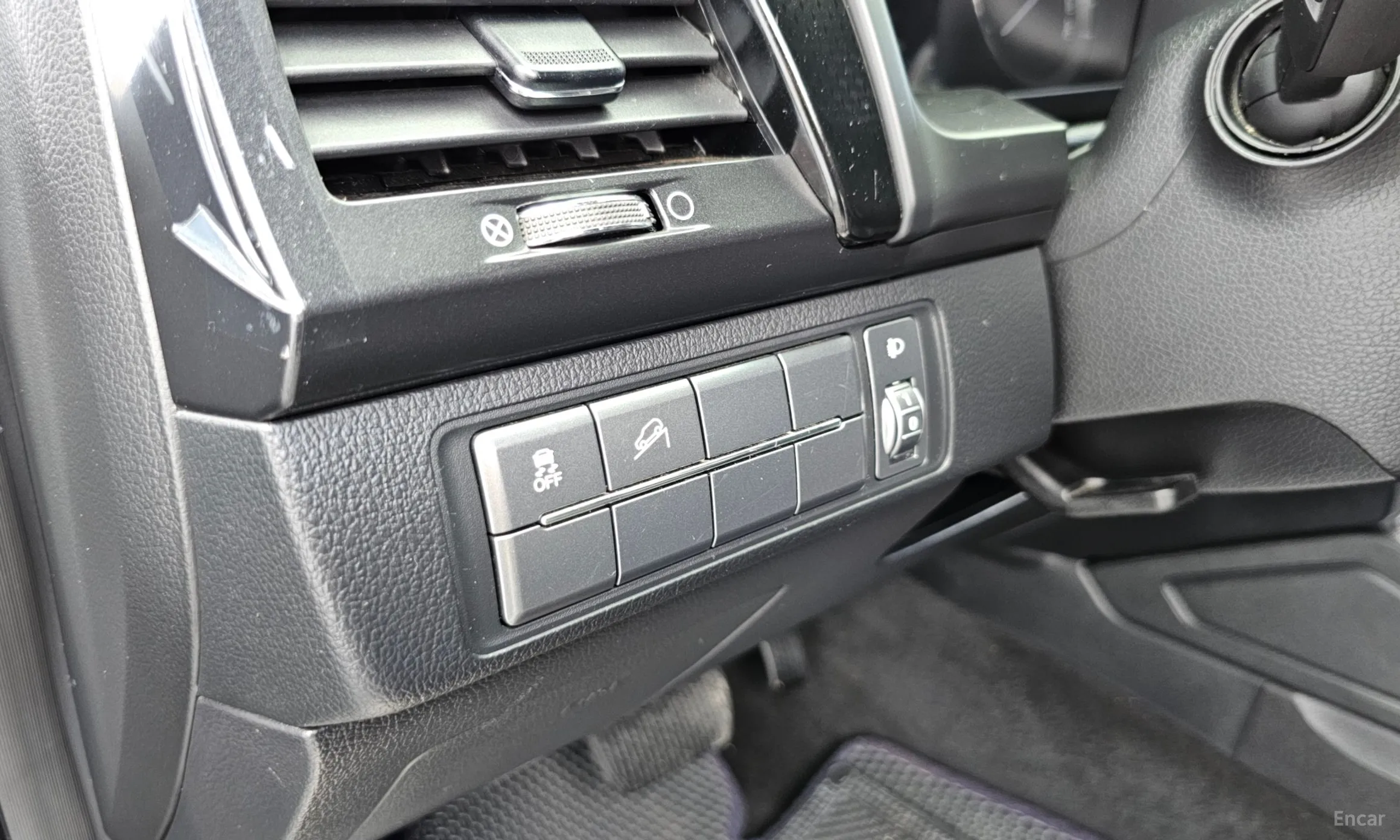KG Mobility (SsangYong) Rexton Sports Khan превью 19