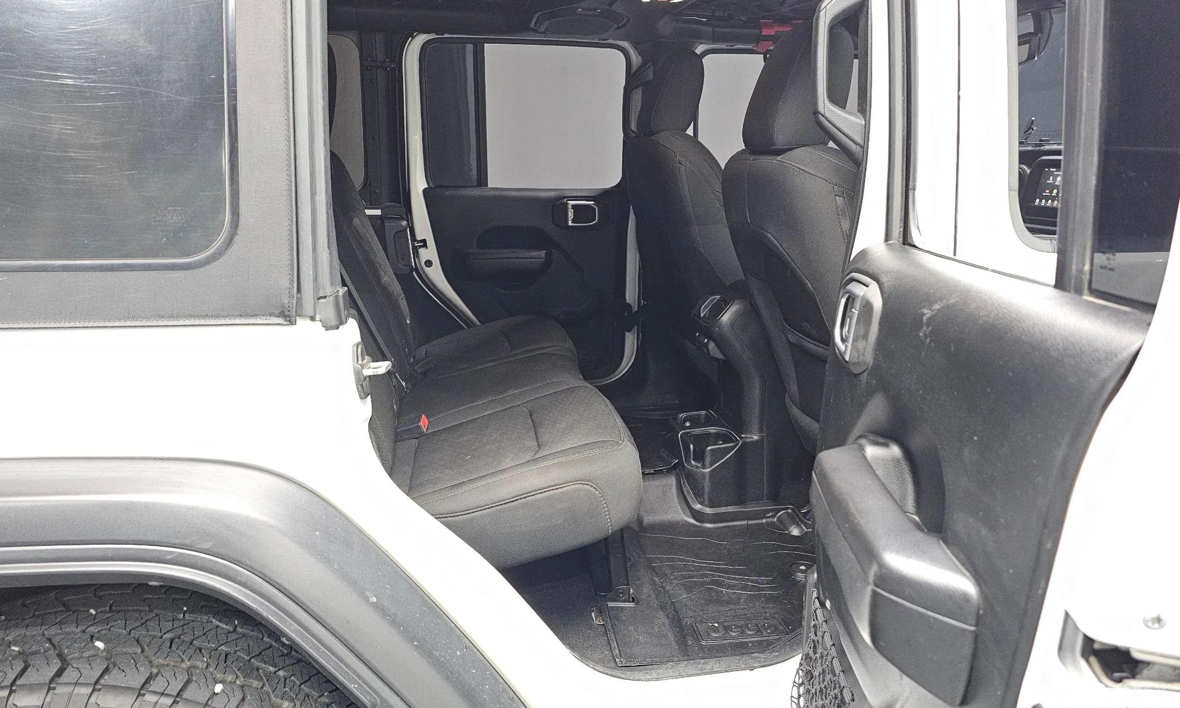 Jeep Wrangler (JL) превью 12