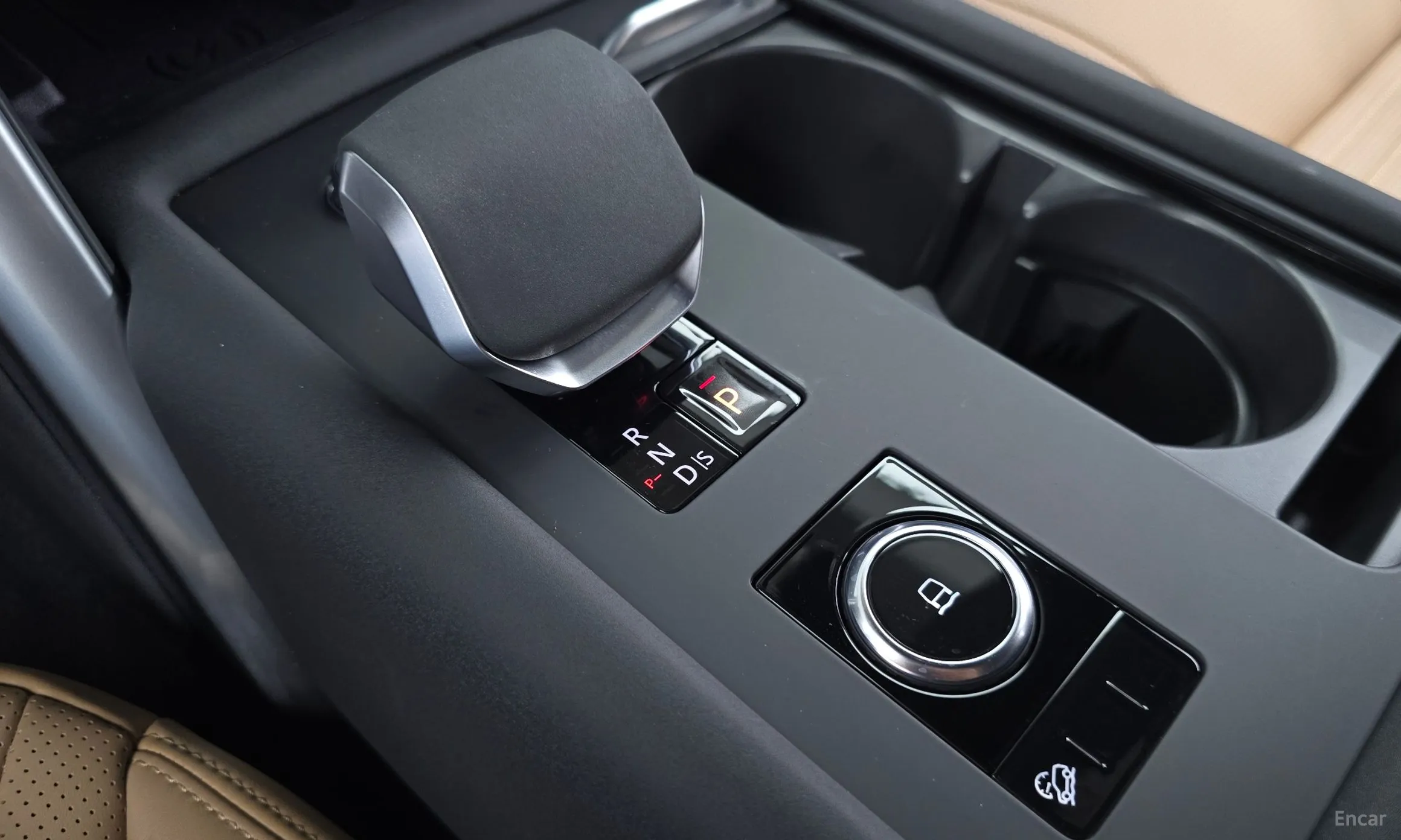 Land Rover Discovery 5 превью 9