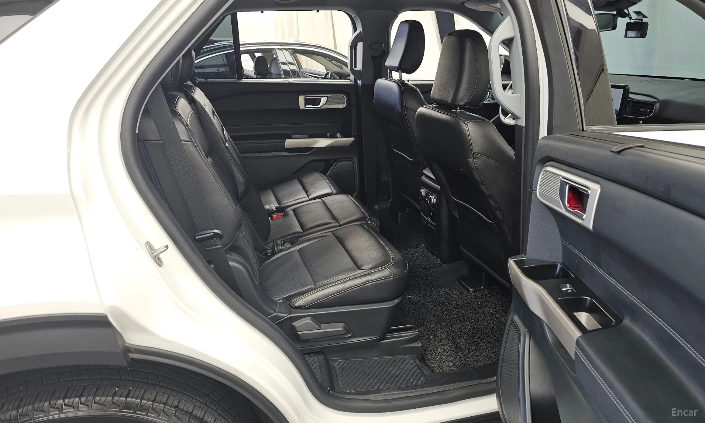 Ford Explorer 6th Generation превью 12