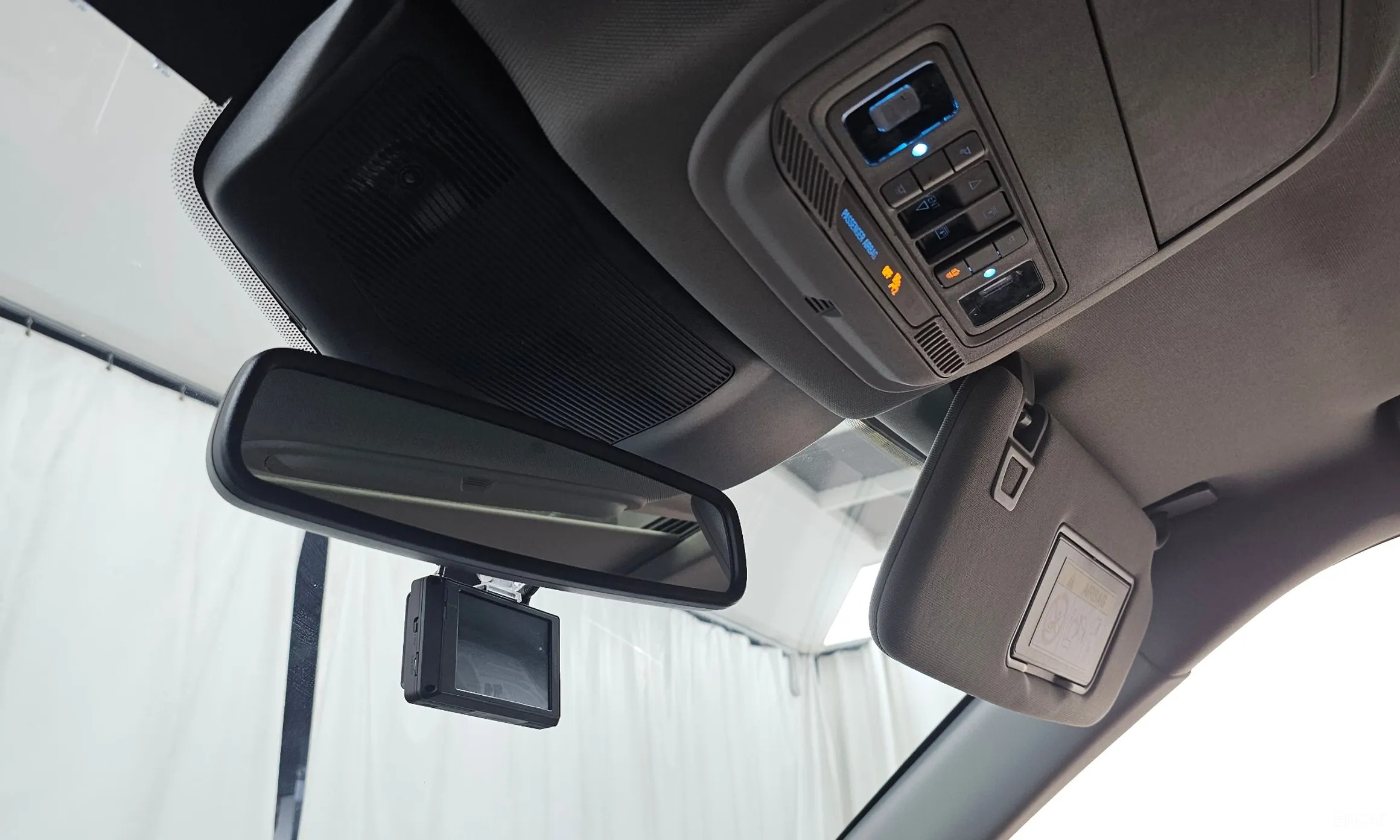 Ford Explorer 6th Generation превью 17