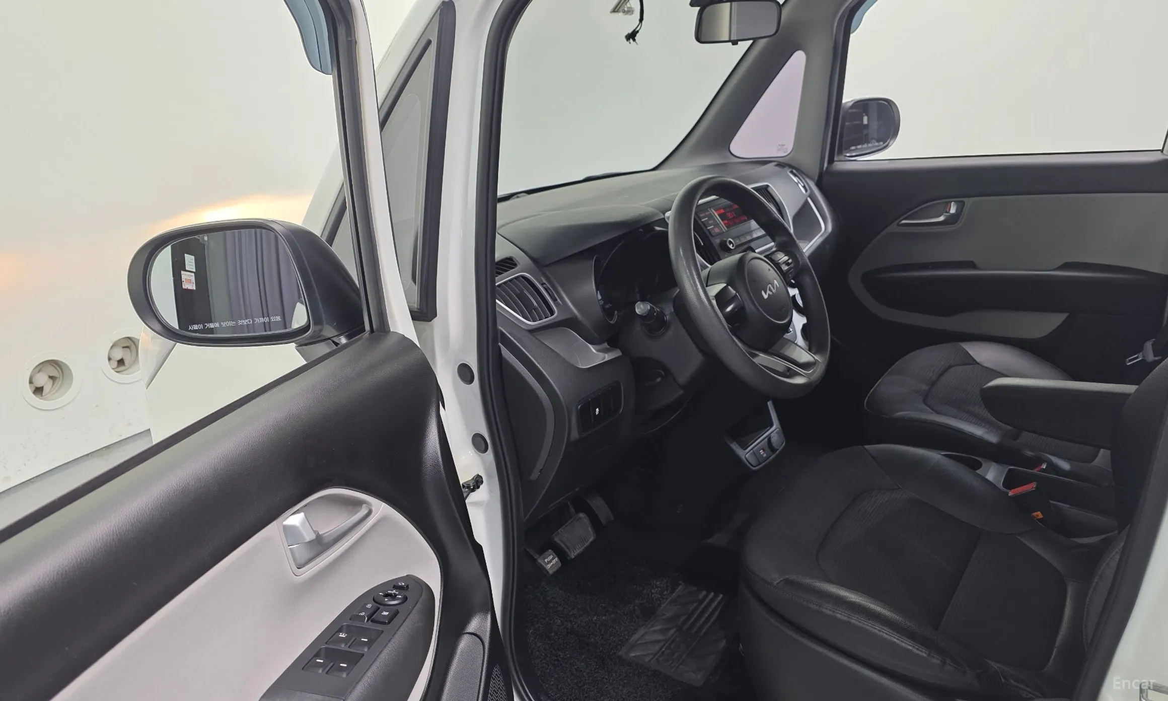 Kia Ray превью 11