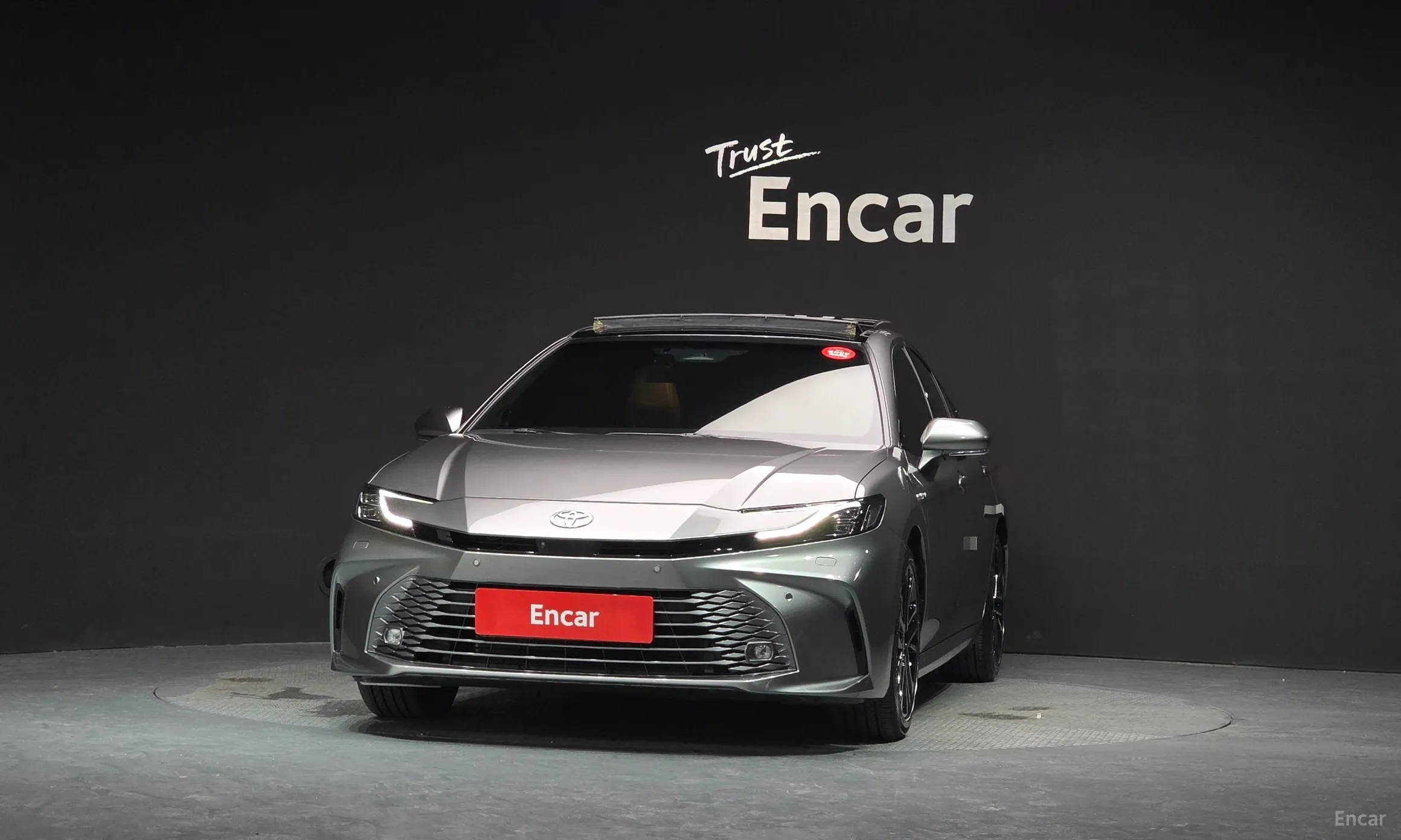 Toyota Camry (XV80) превью 3
