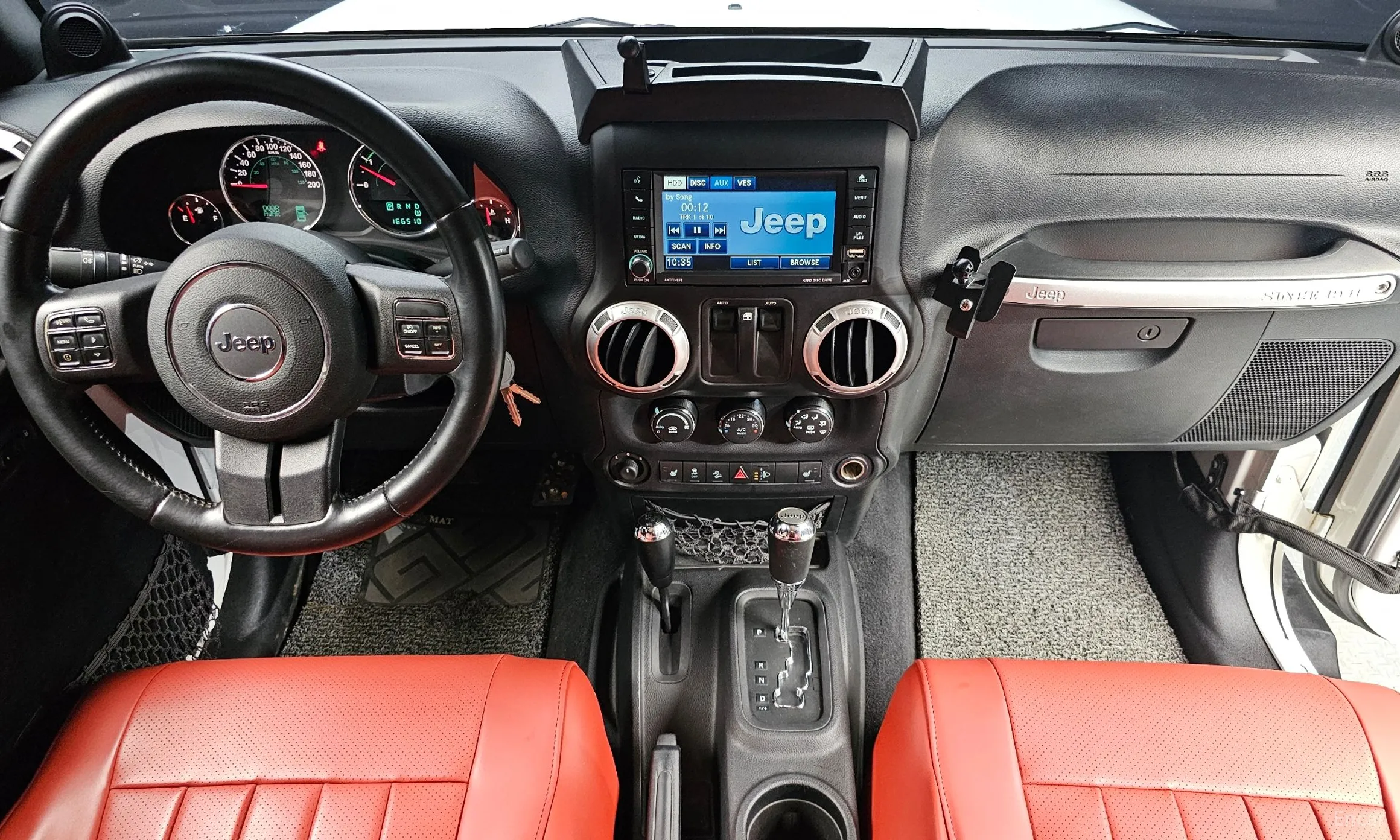 Jeep Wrangler (JK) превью 7