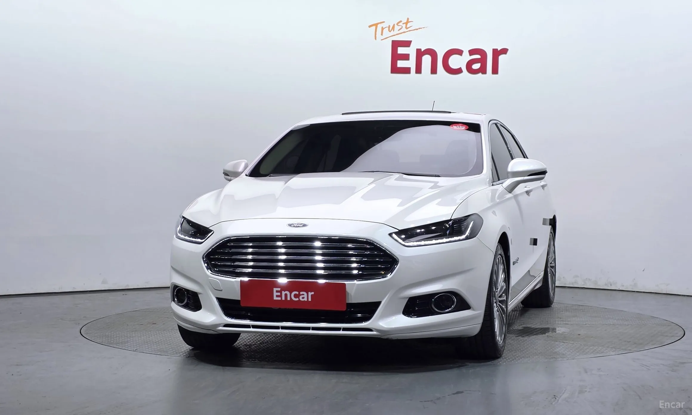 Ford Fusion превью 3