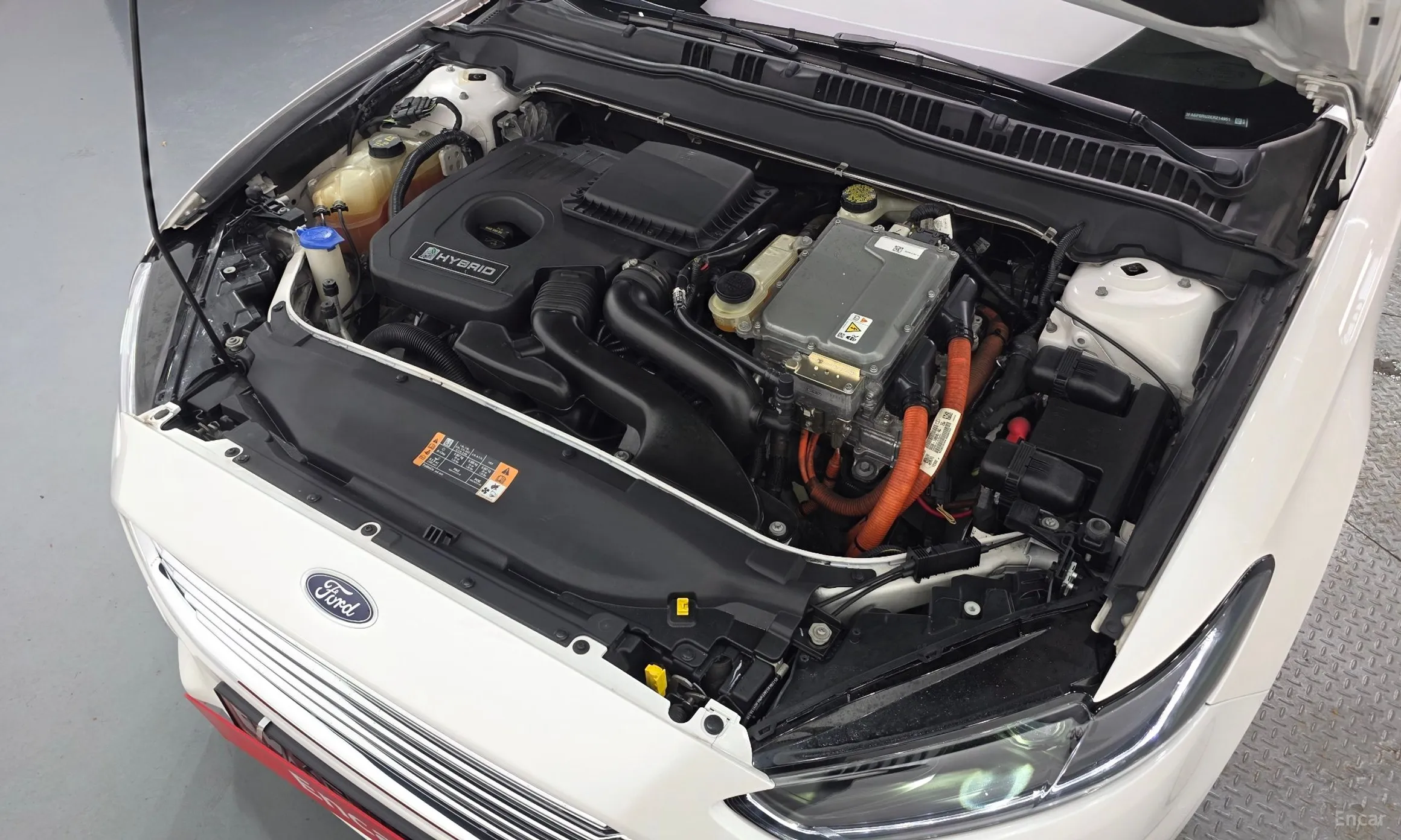 Ford Fusion превью 6