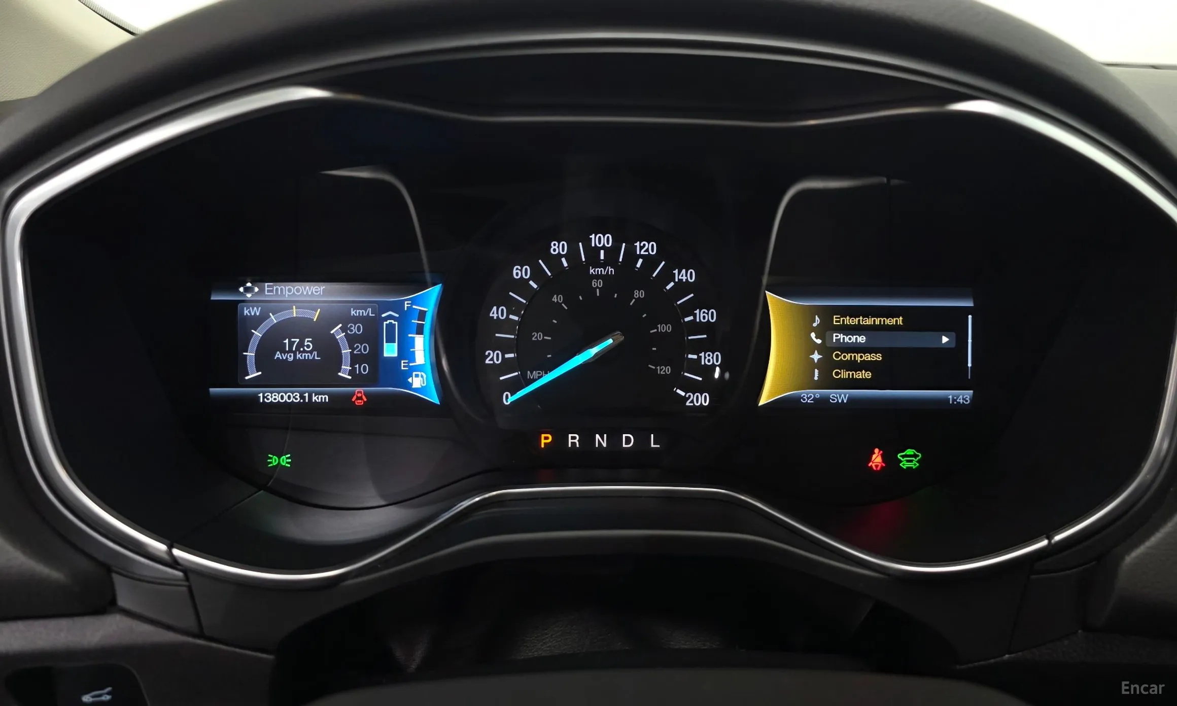 Ford Fusion превью 8