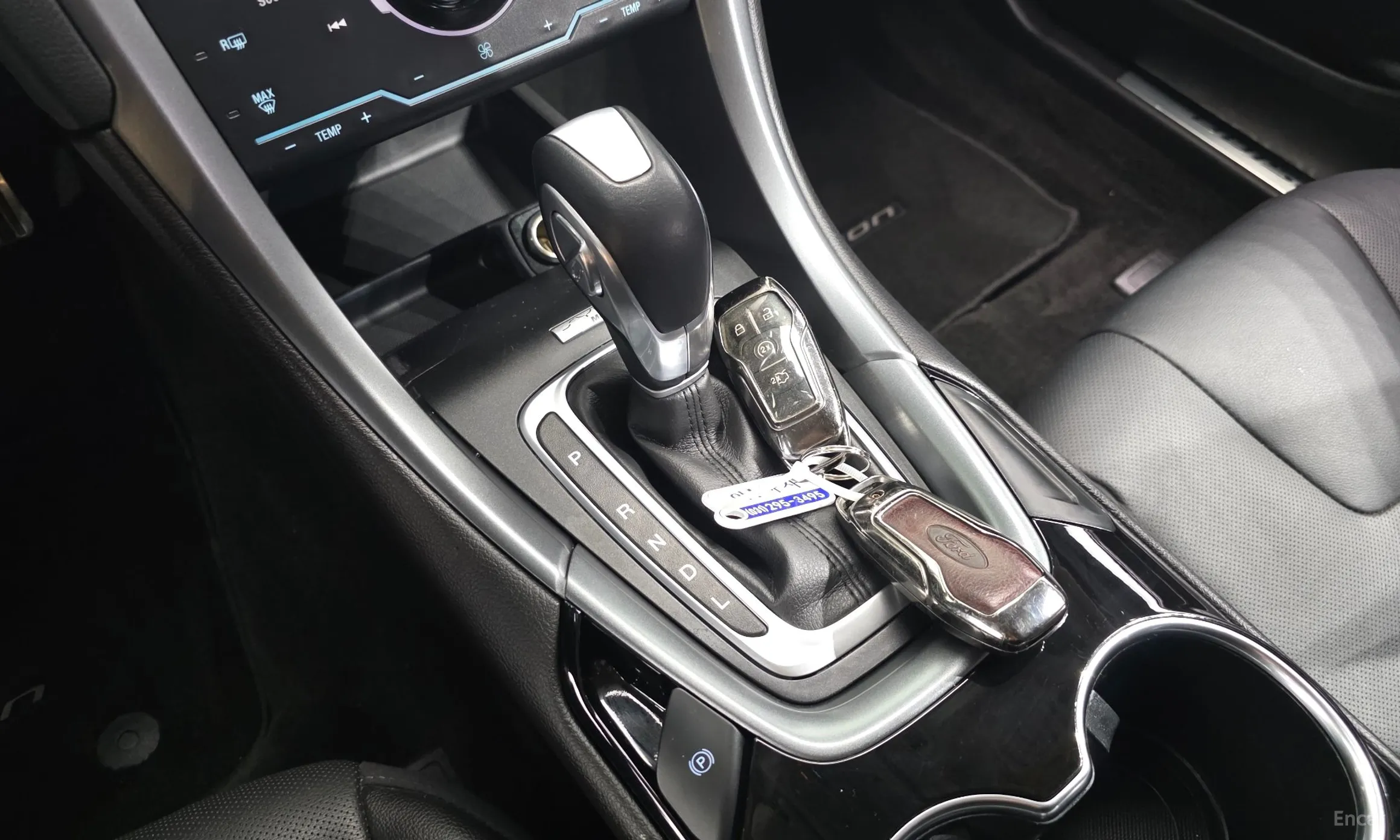 Ford Fusion превью 9