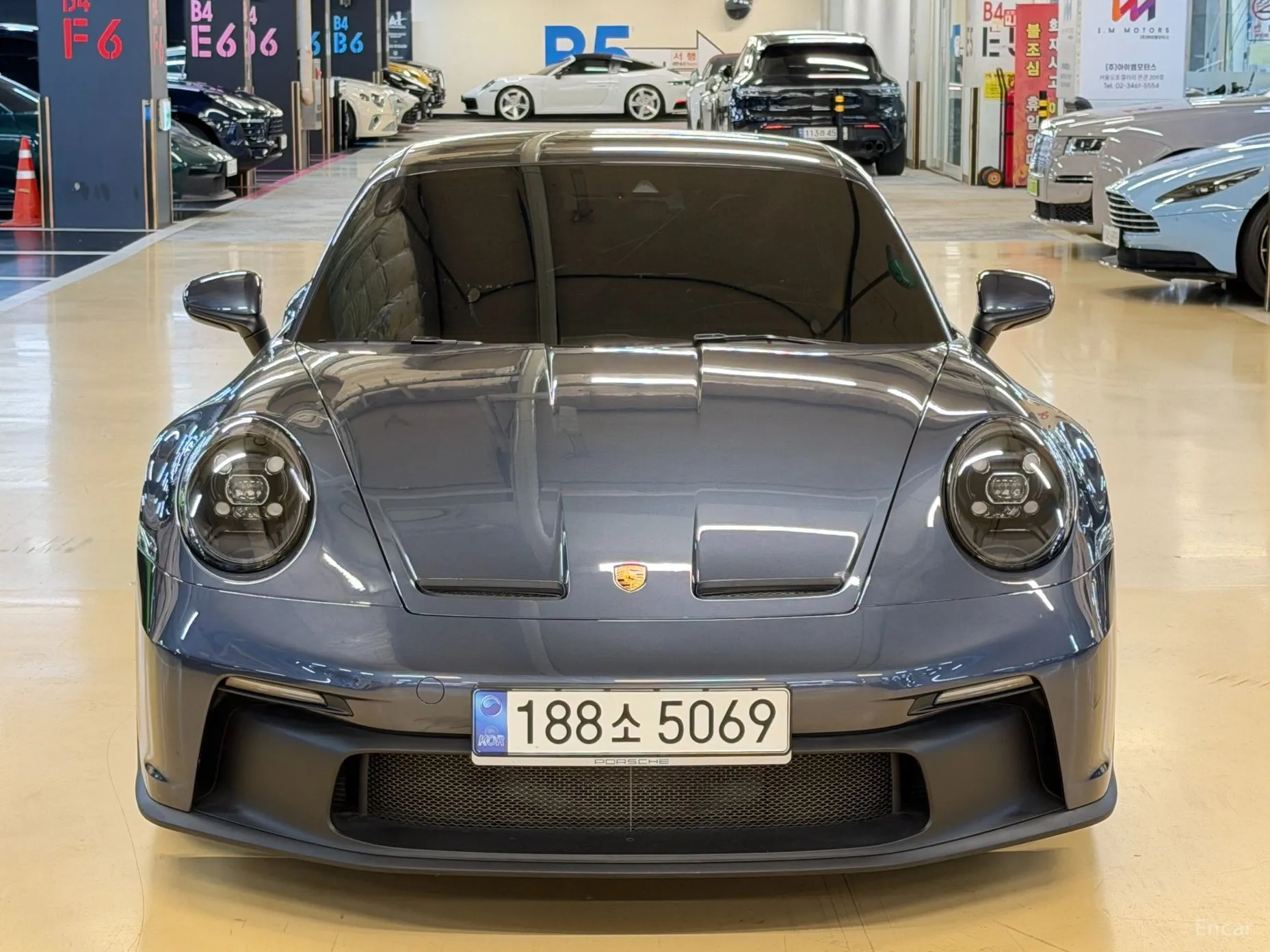 Porsche 911 (992) превью 3