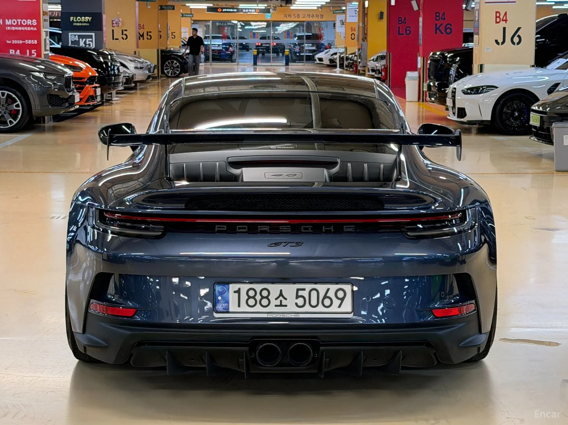 Porsche 911 (992) превью 4