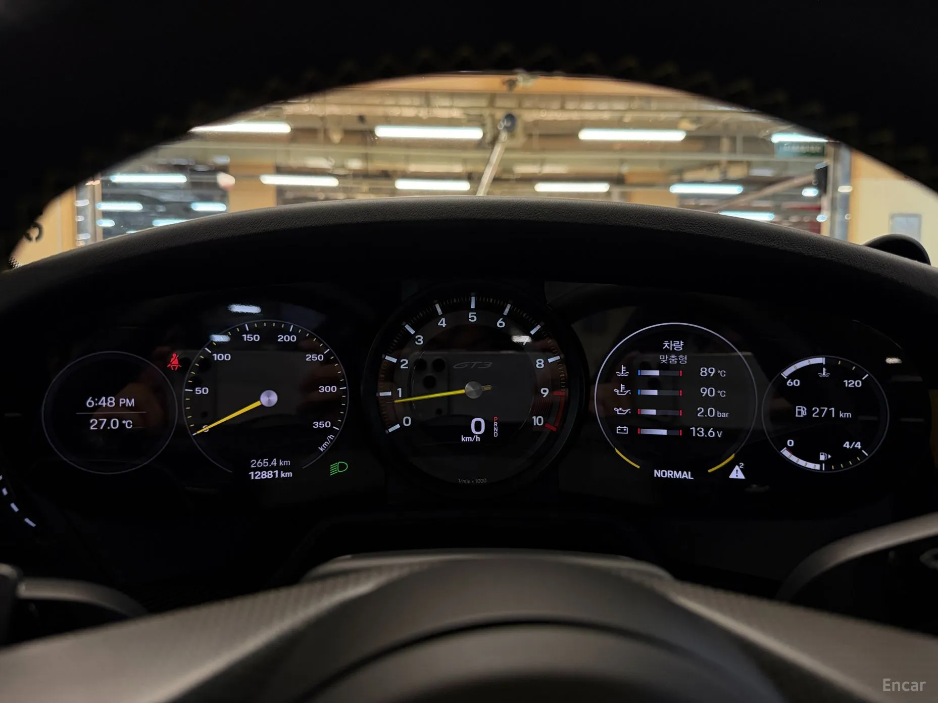 Porsche 911 (992) превью 8