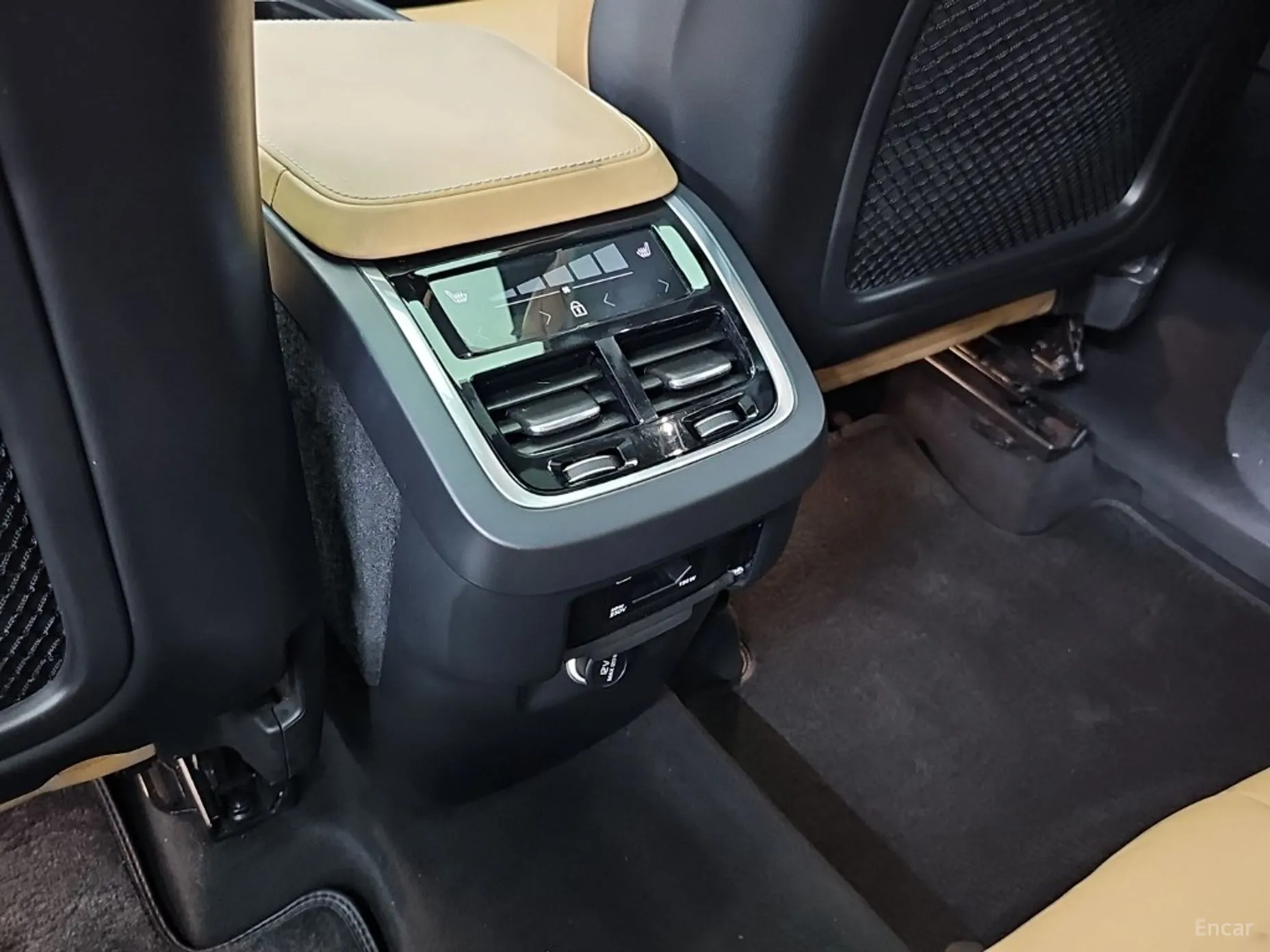 Volvo XC90 Gen 2 превью 13