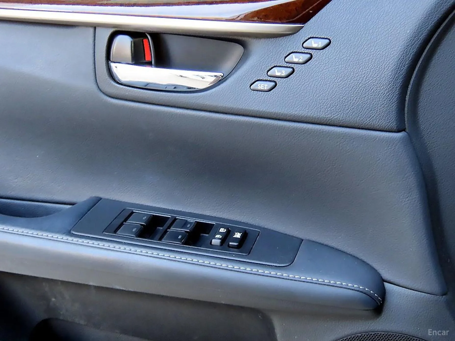 Lexus New ES300h превью 11