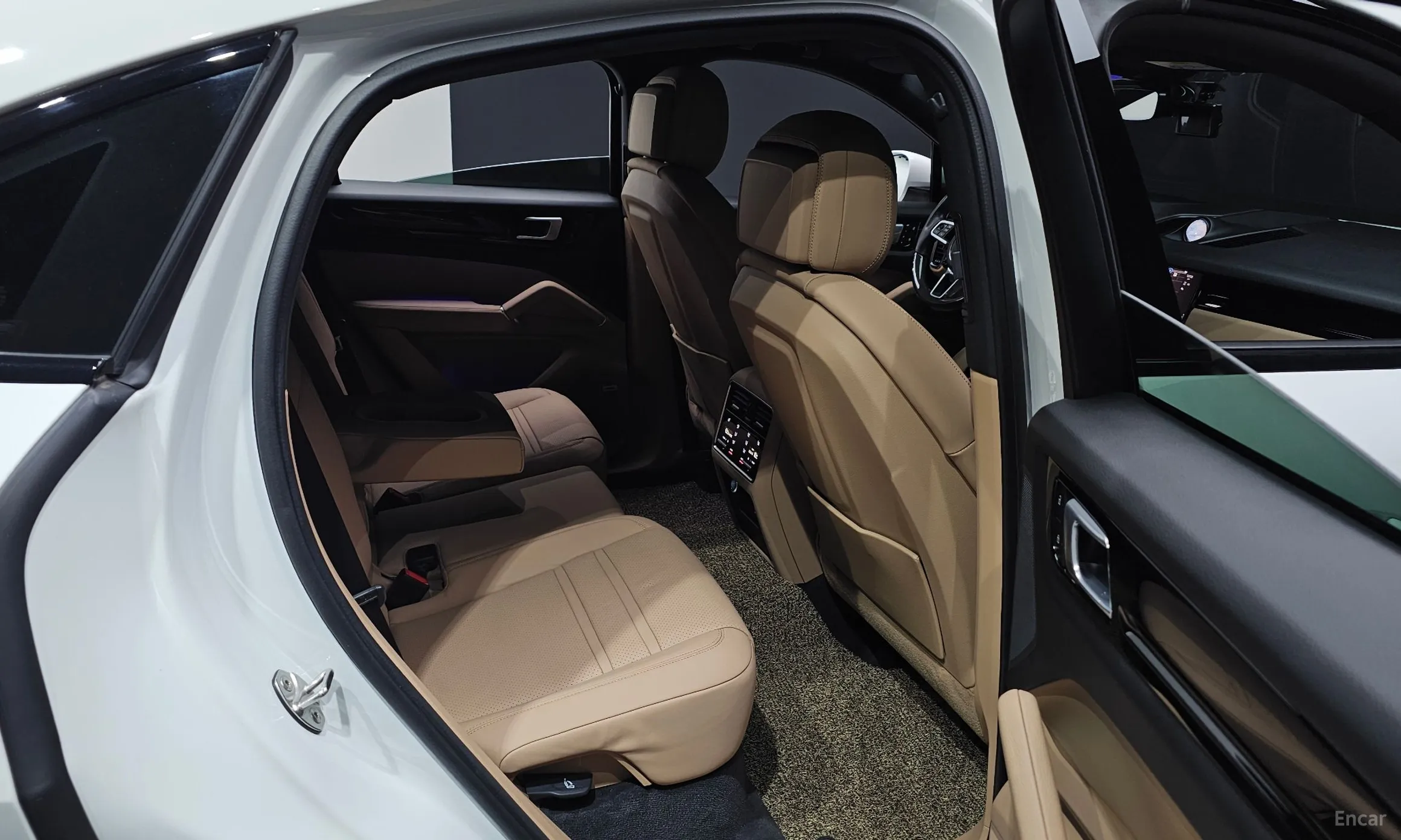 Porsche Cayenne (PO536) превью 11