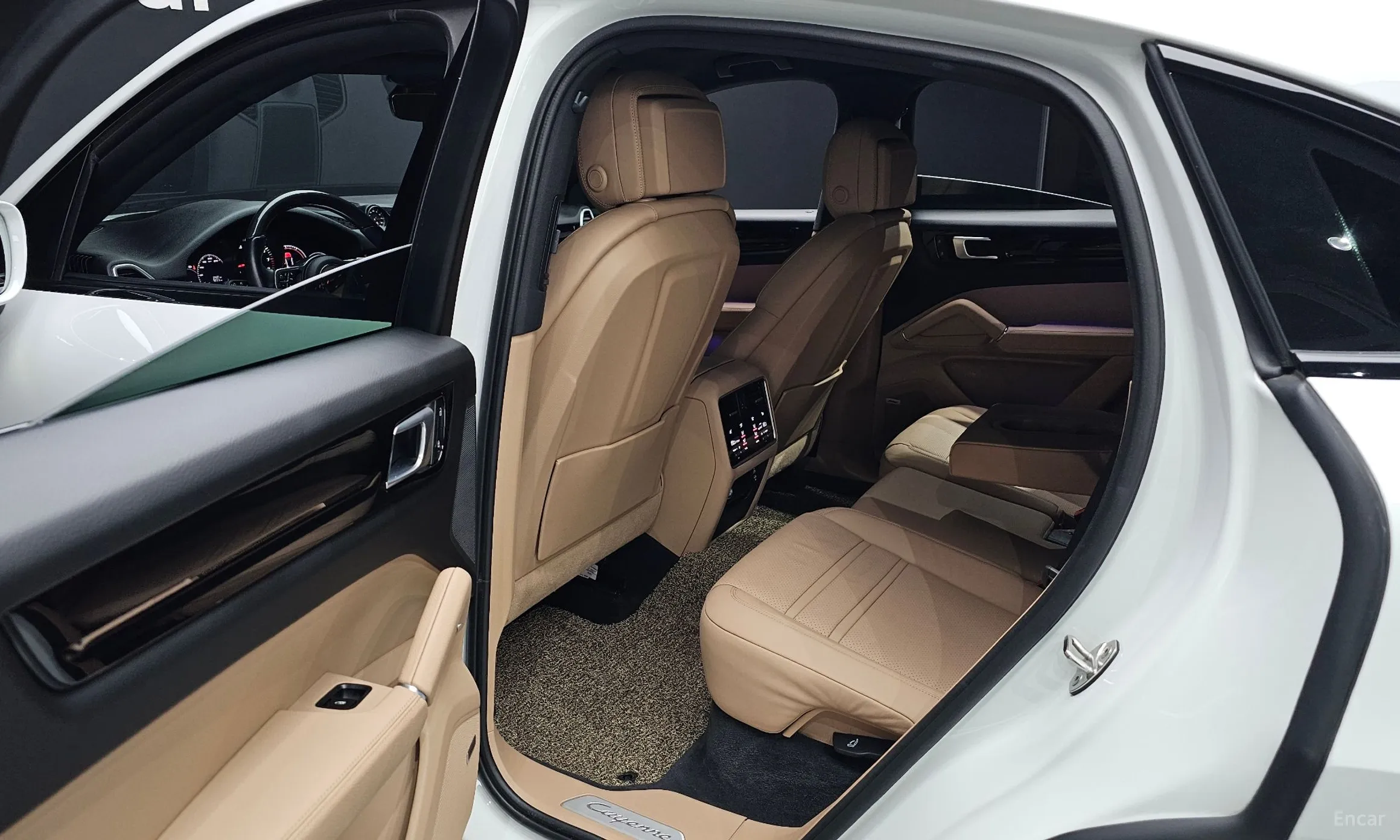 Porsche Cayenne (PO536) превью 12