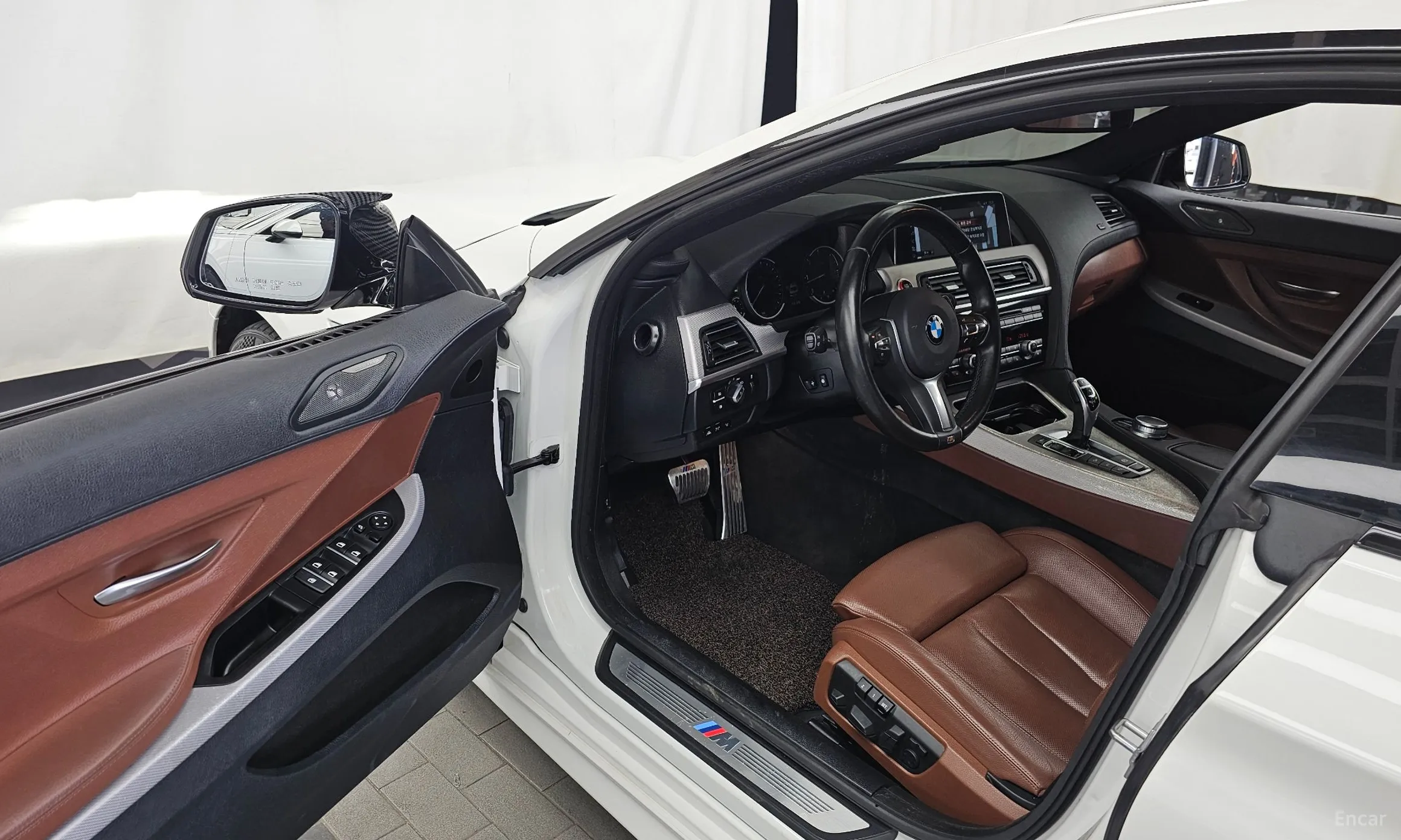 BMW 6 Series (F12) превью 10