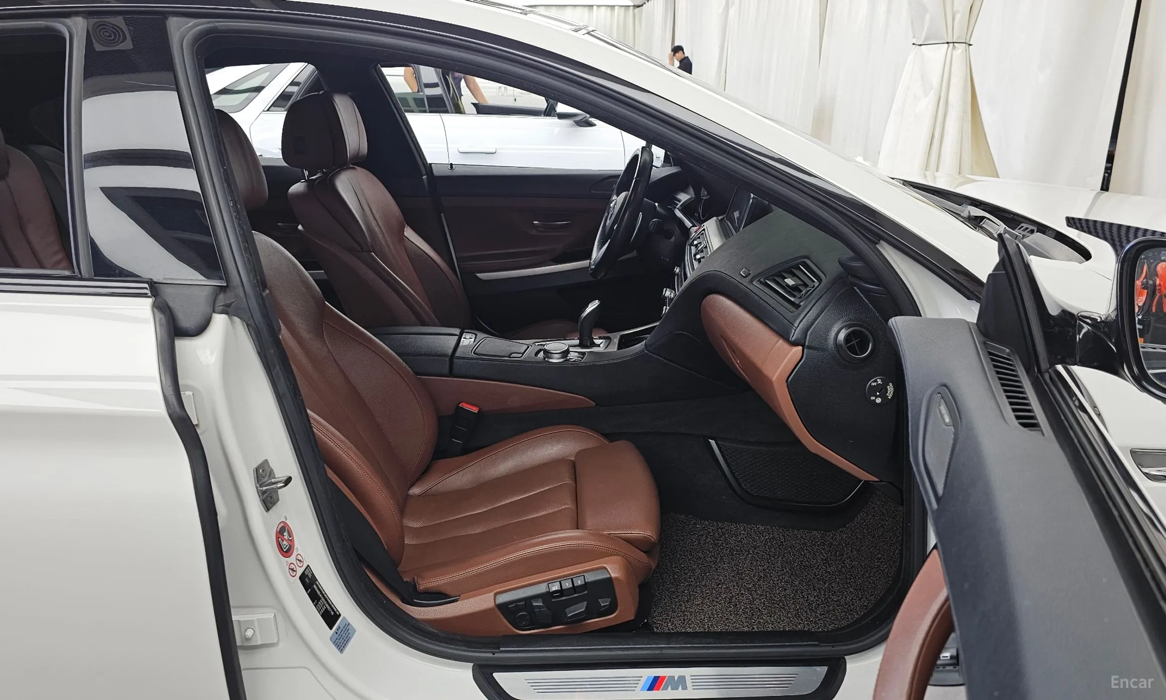 BMW 6 Series (F12) превью 11