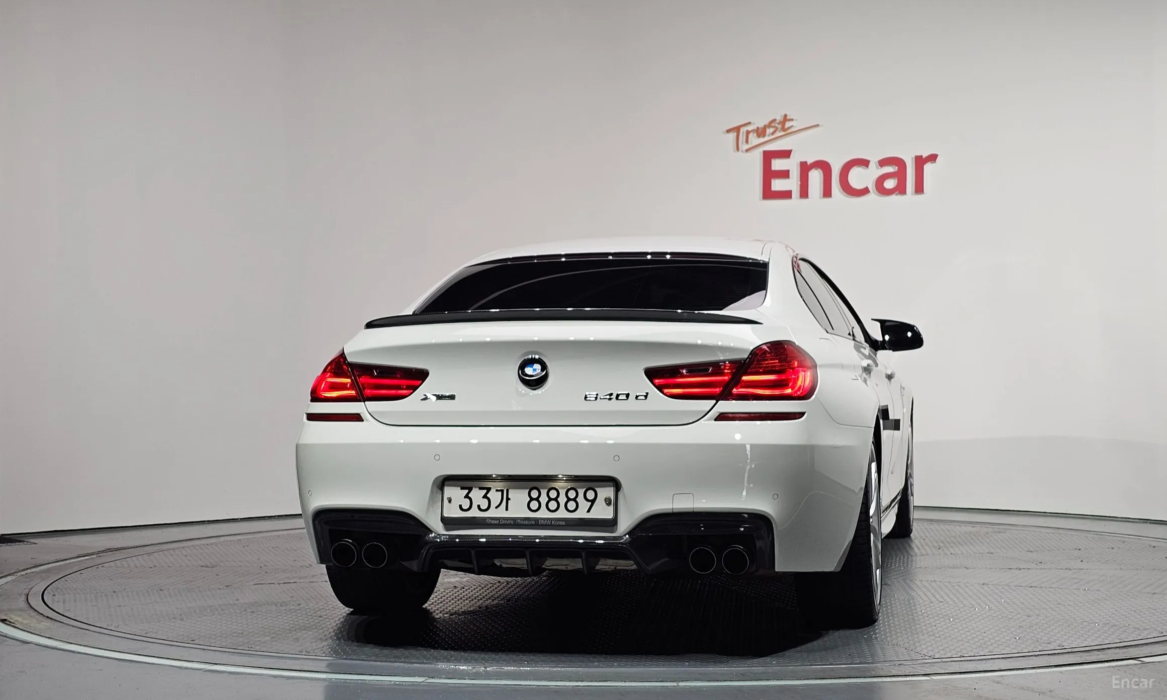 BMW 6 Series (F12) превью 4