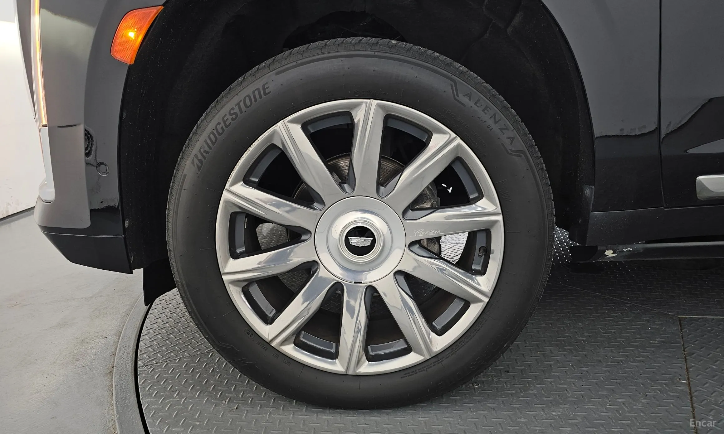 Cadillac Escalade 5th Generation превью 5