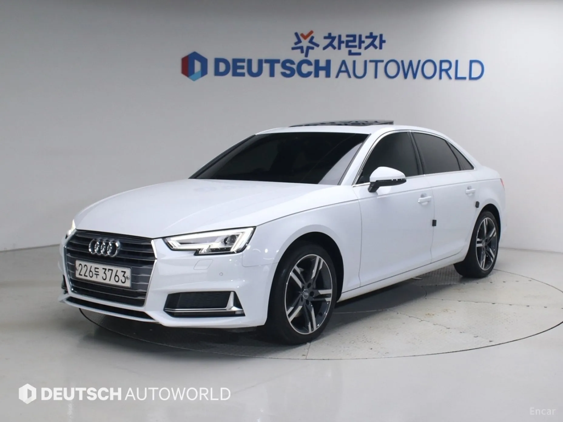 Audi A4 (B9) превью 3