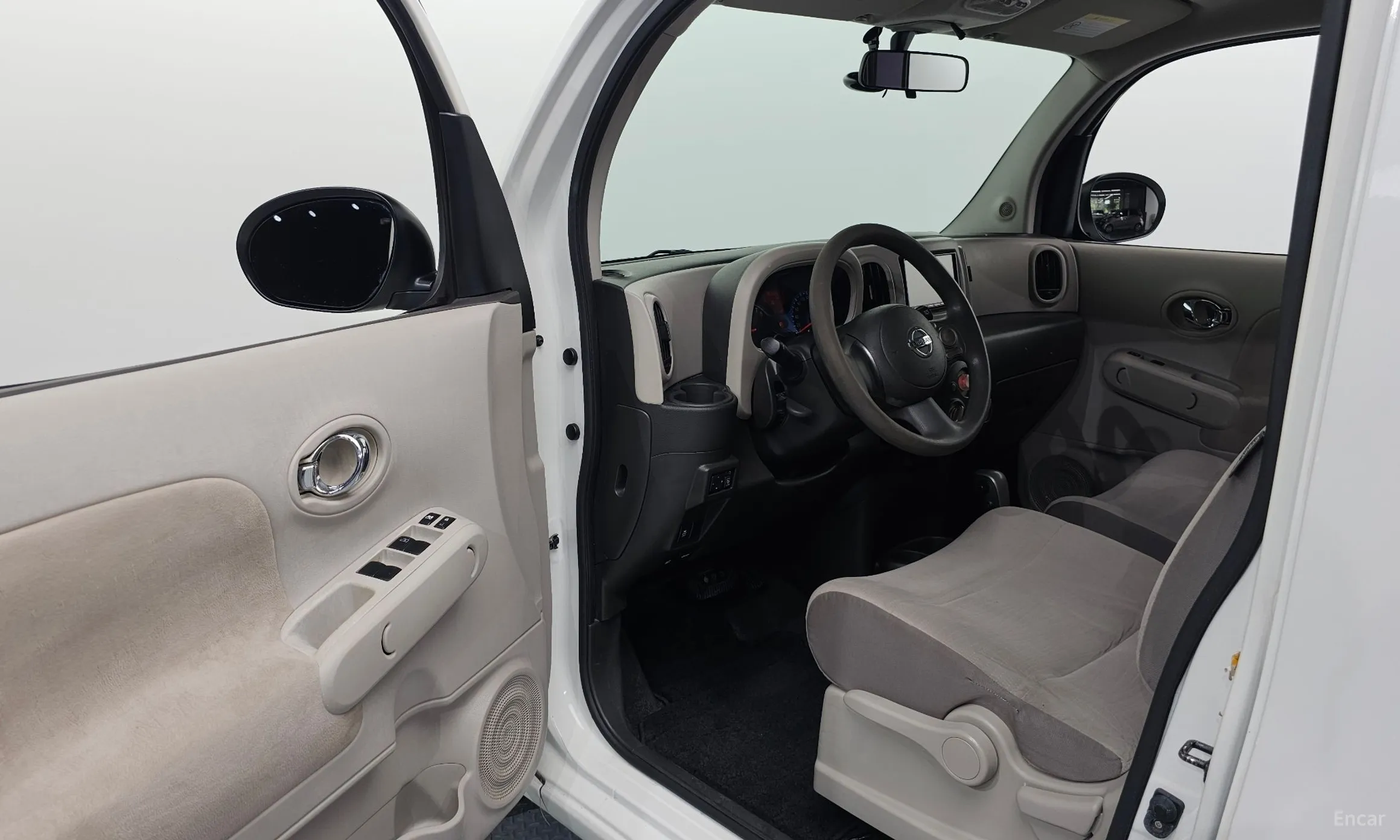 Nissan Cube превью 10