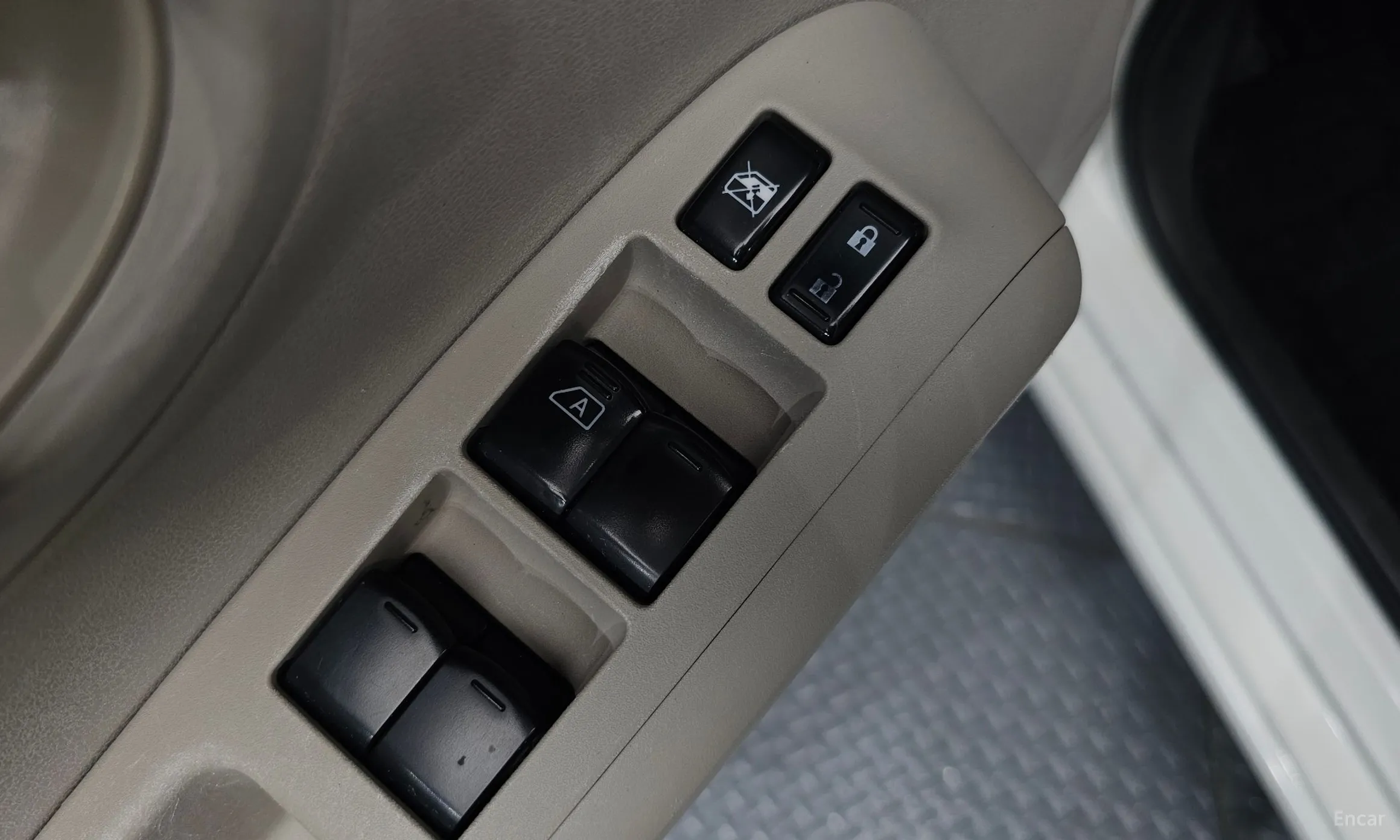 Nissan Cube превью 12