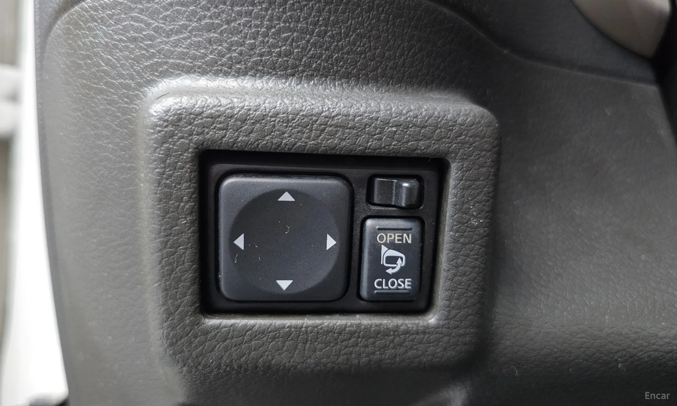 Nissan Cube превью 13