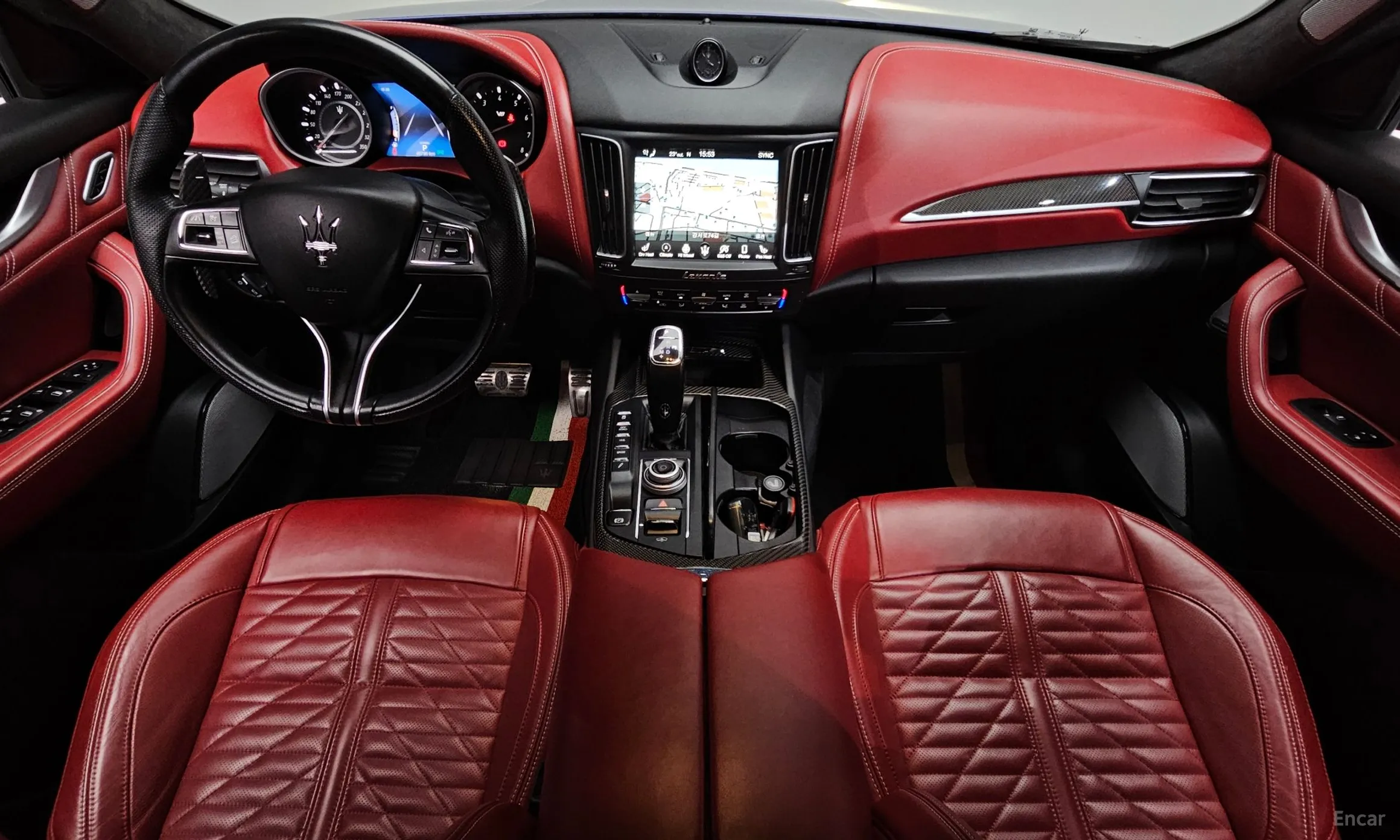 Maserati Levante превью 7