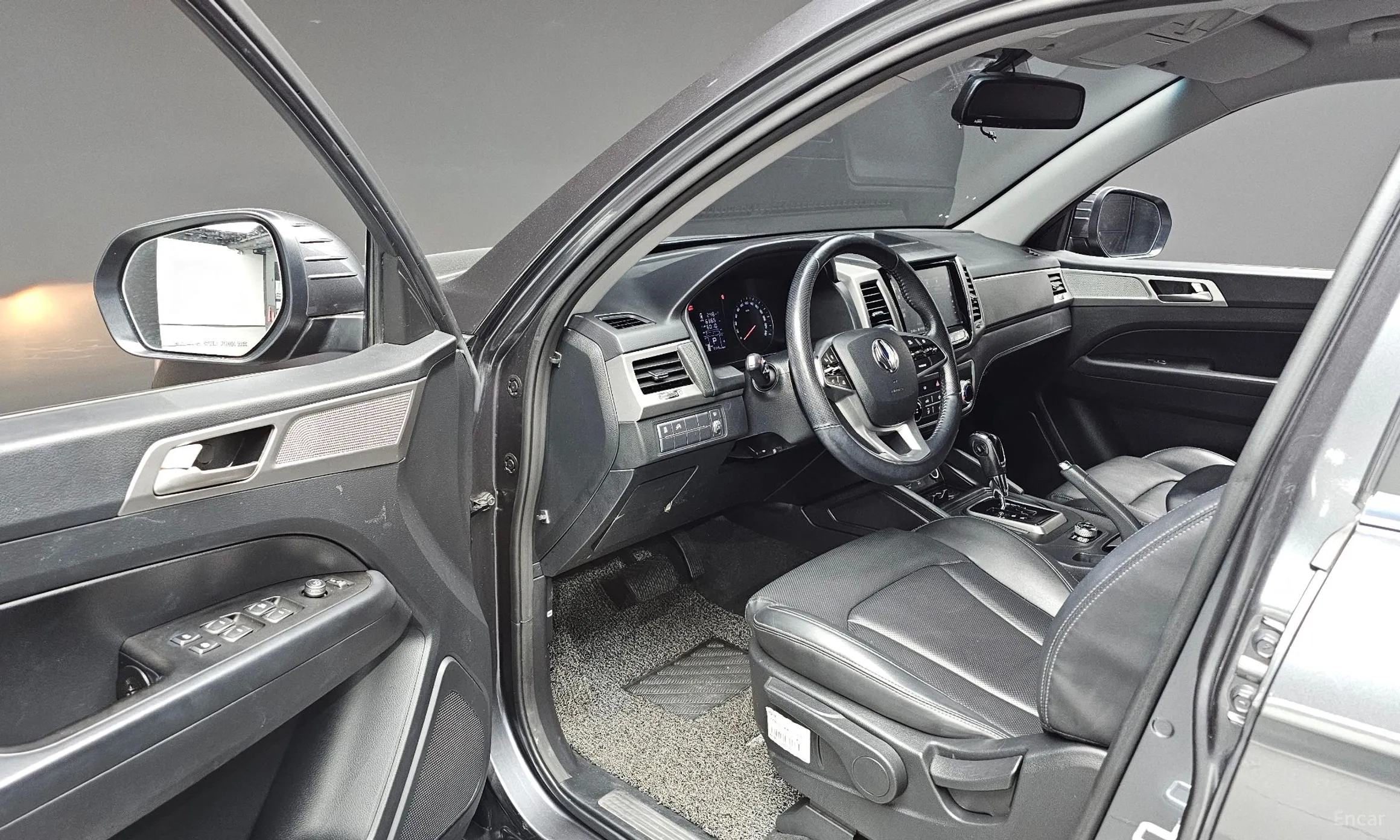 KG Mobility (SsangYong) Rexton Sports превью 11