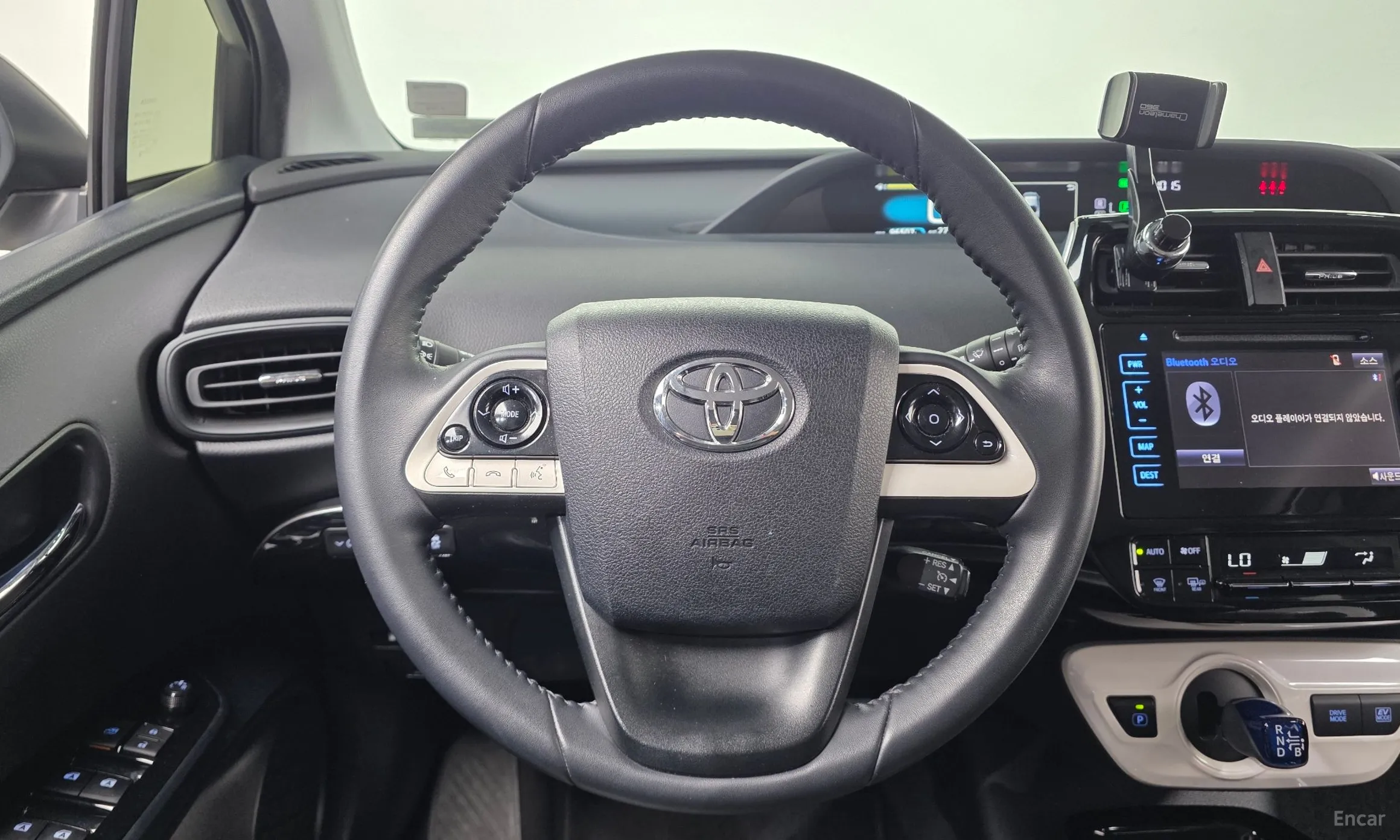 Toyota Prius 4th Generation превью 13