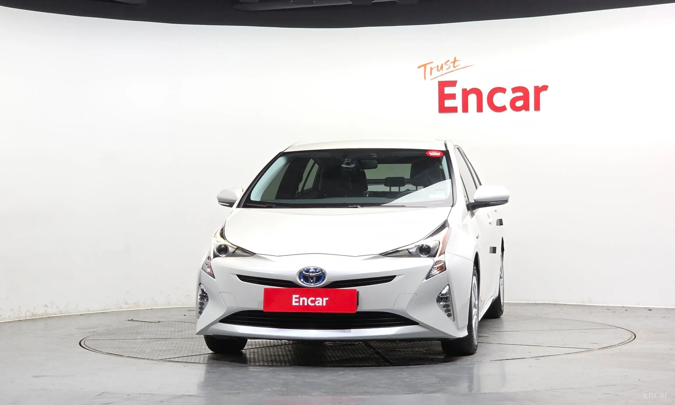 Toyota Prius 4th Generation превью 3