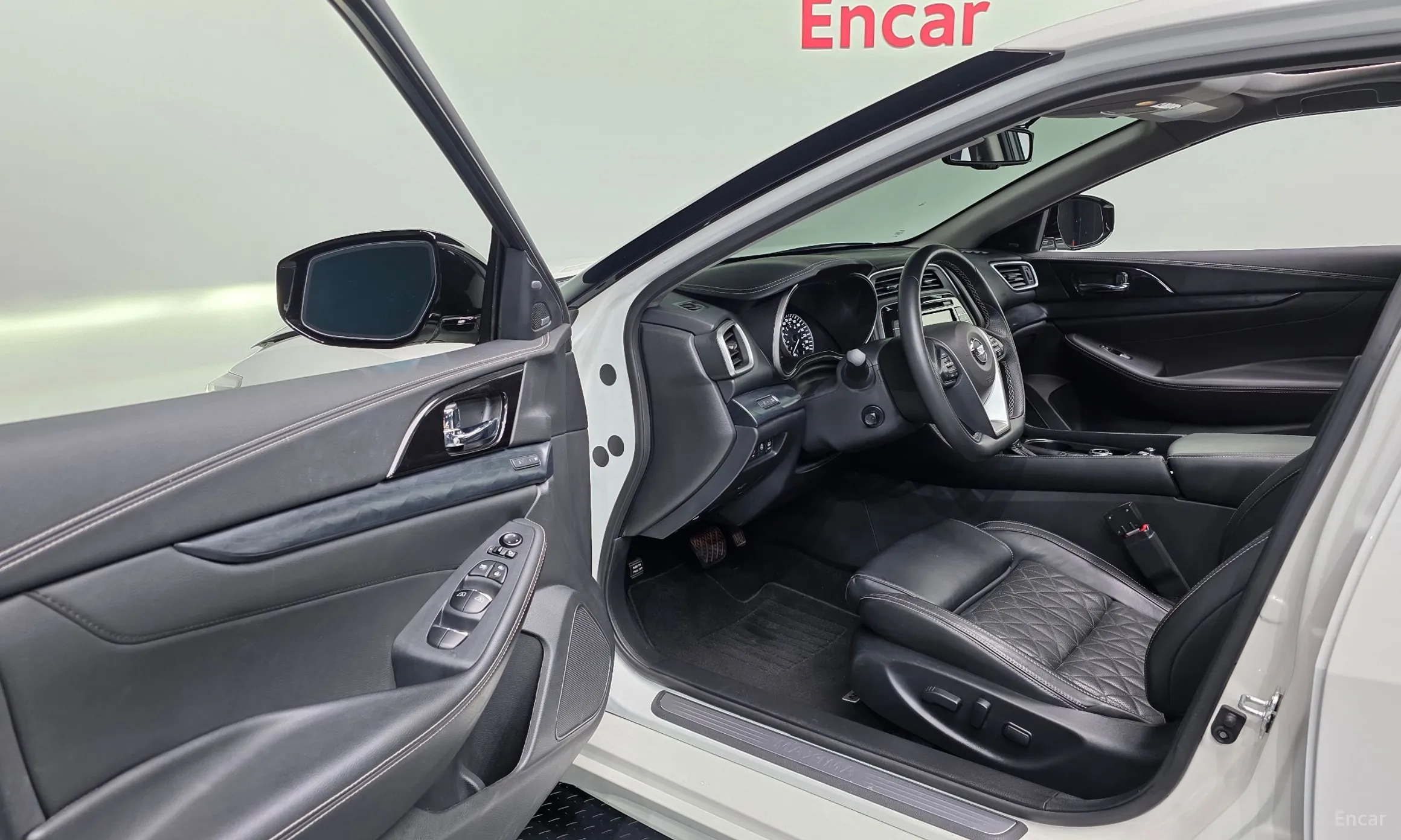 Nissan Maxima (A36) превью 10