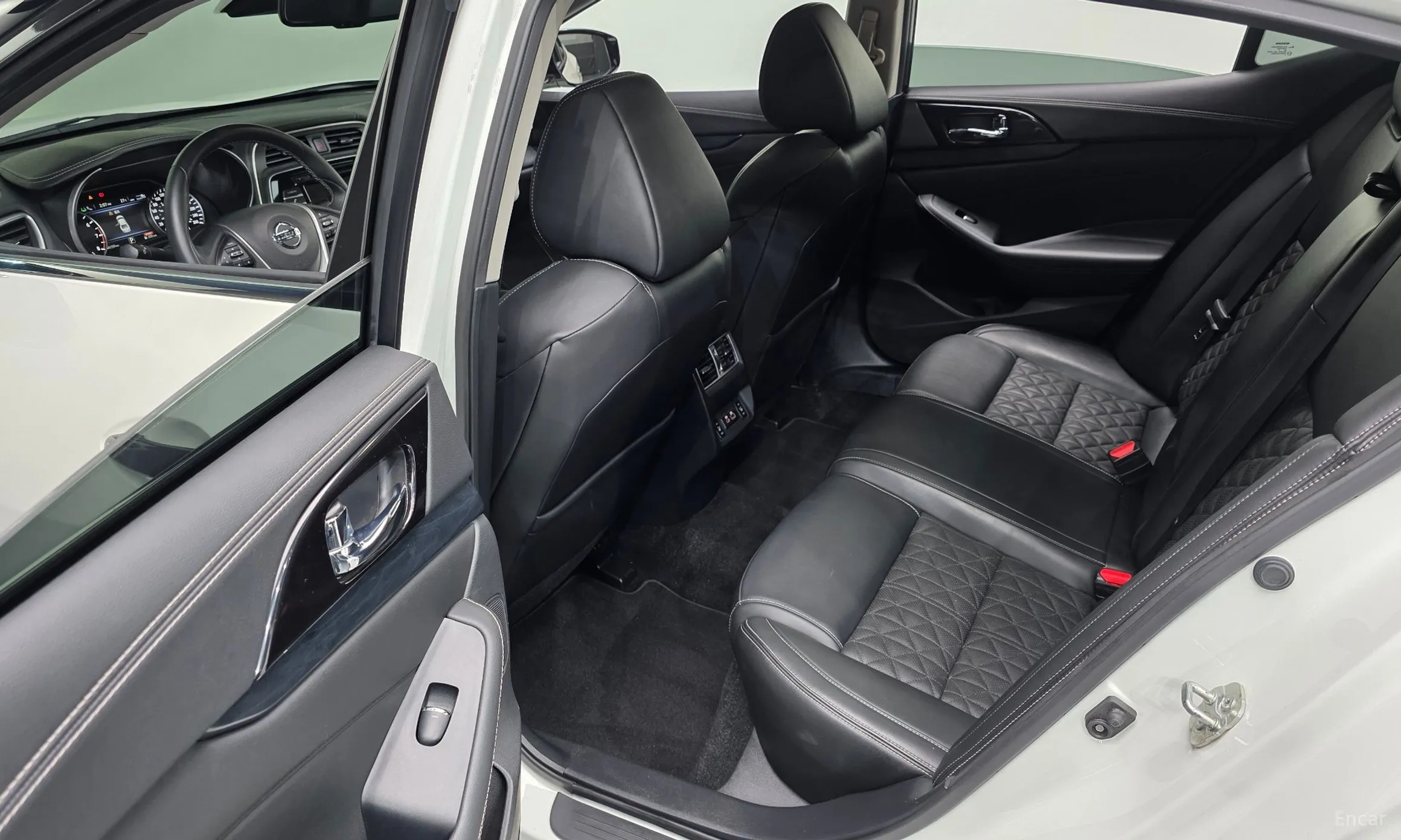 Nissan Maxima (A36) превью 12