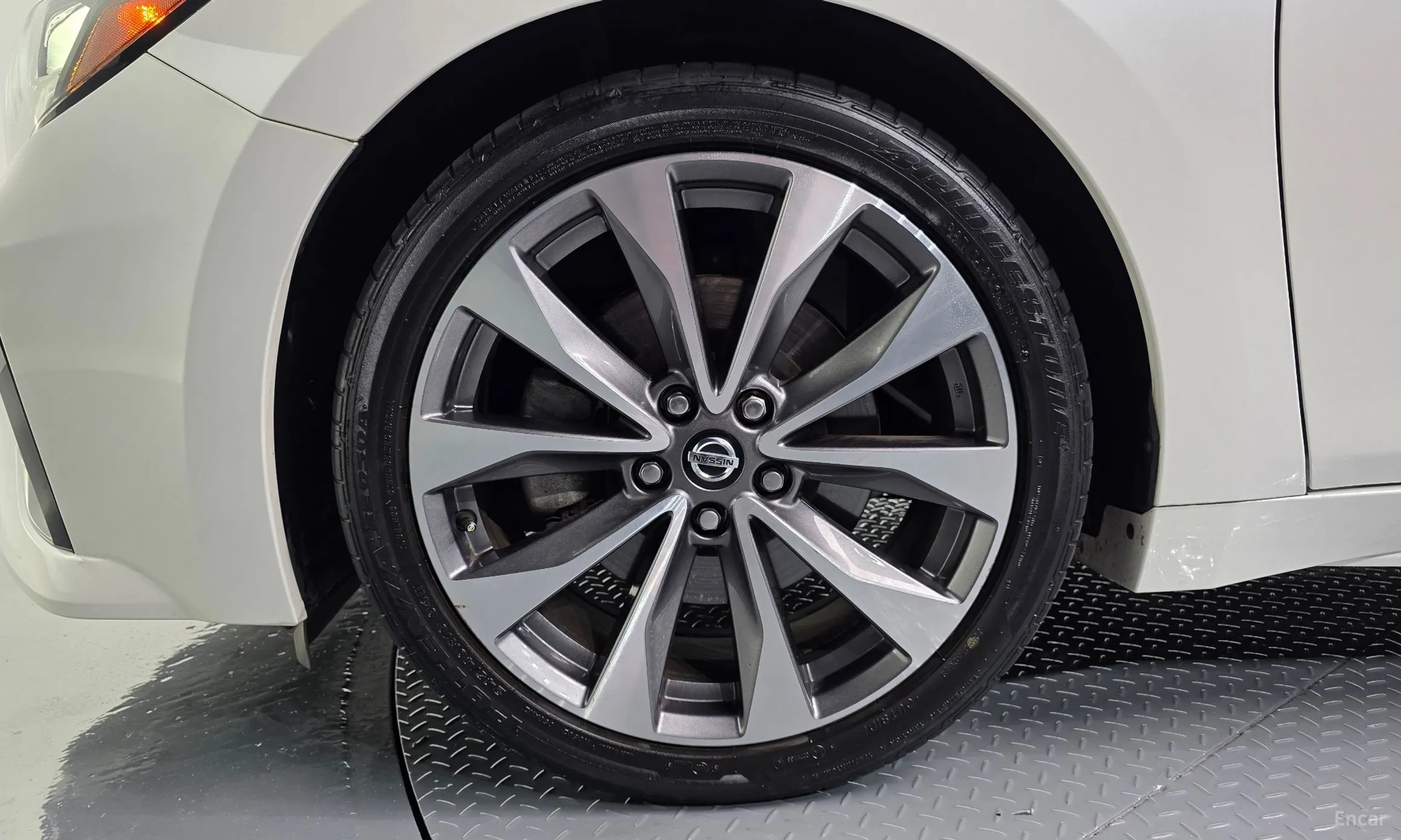 Nissan Maxima (A36) превью 5