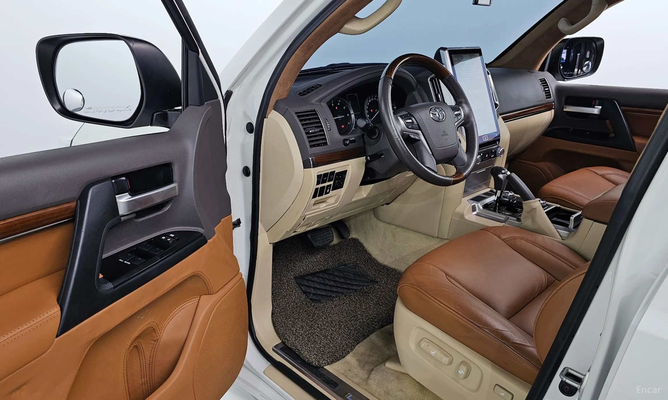 Toyota Land Cruiser превью 10