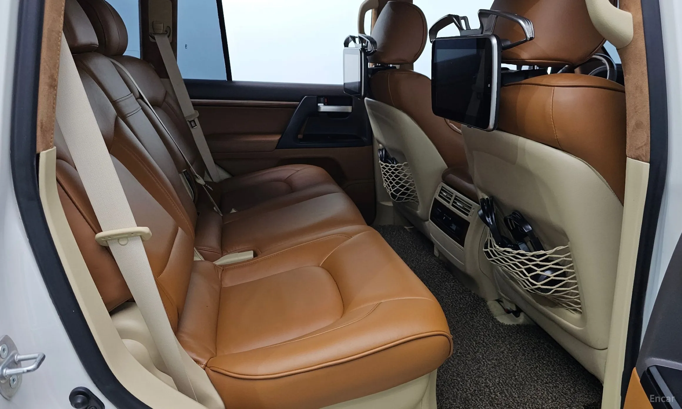 Toyota Land Cruiser превью 12