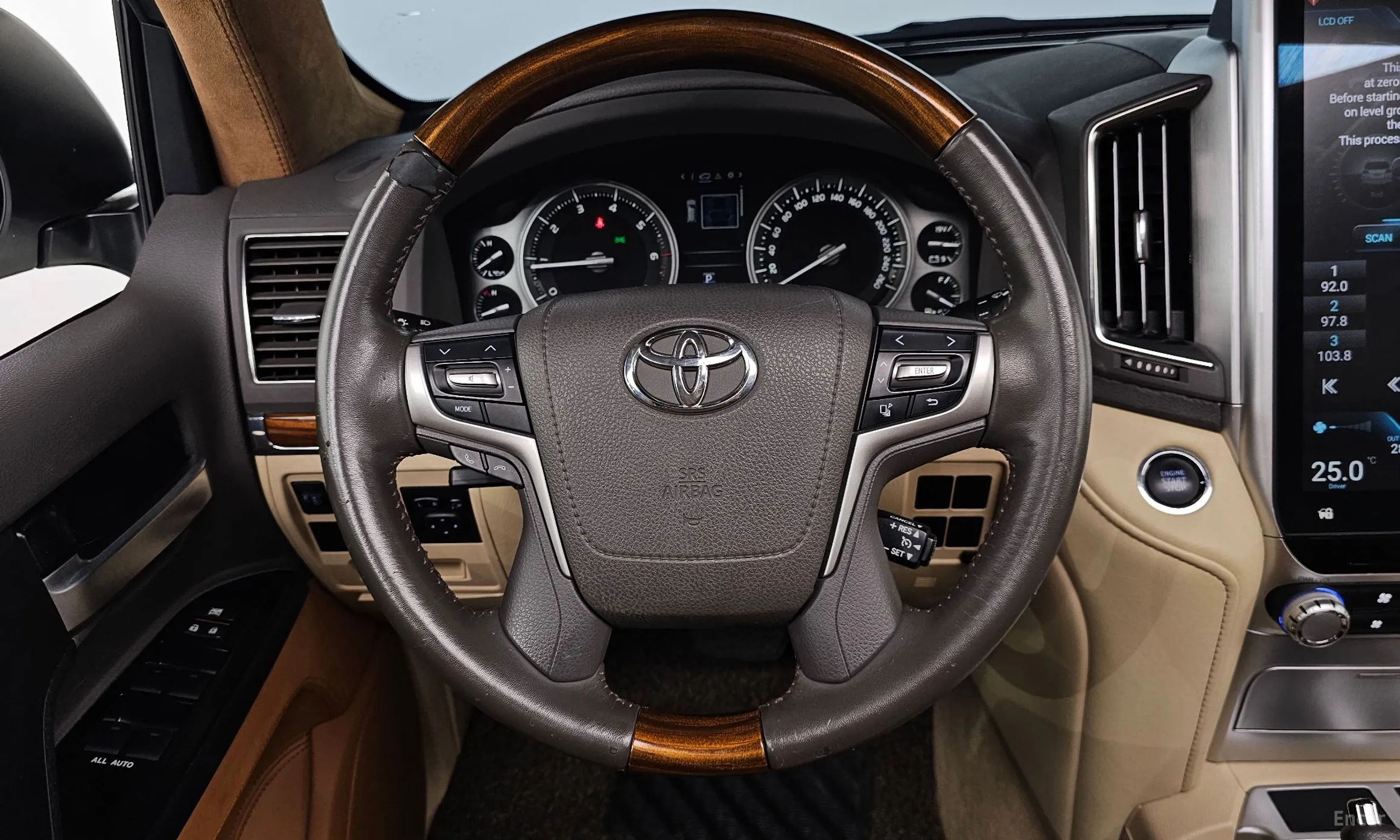 Toyota Land Cruiser превью 13