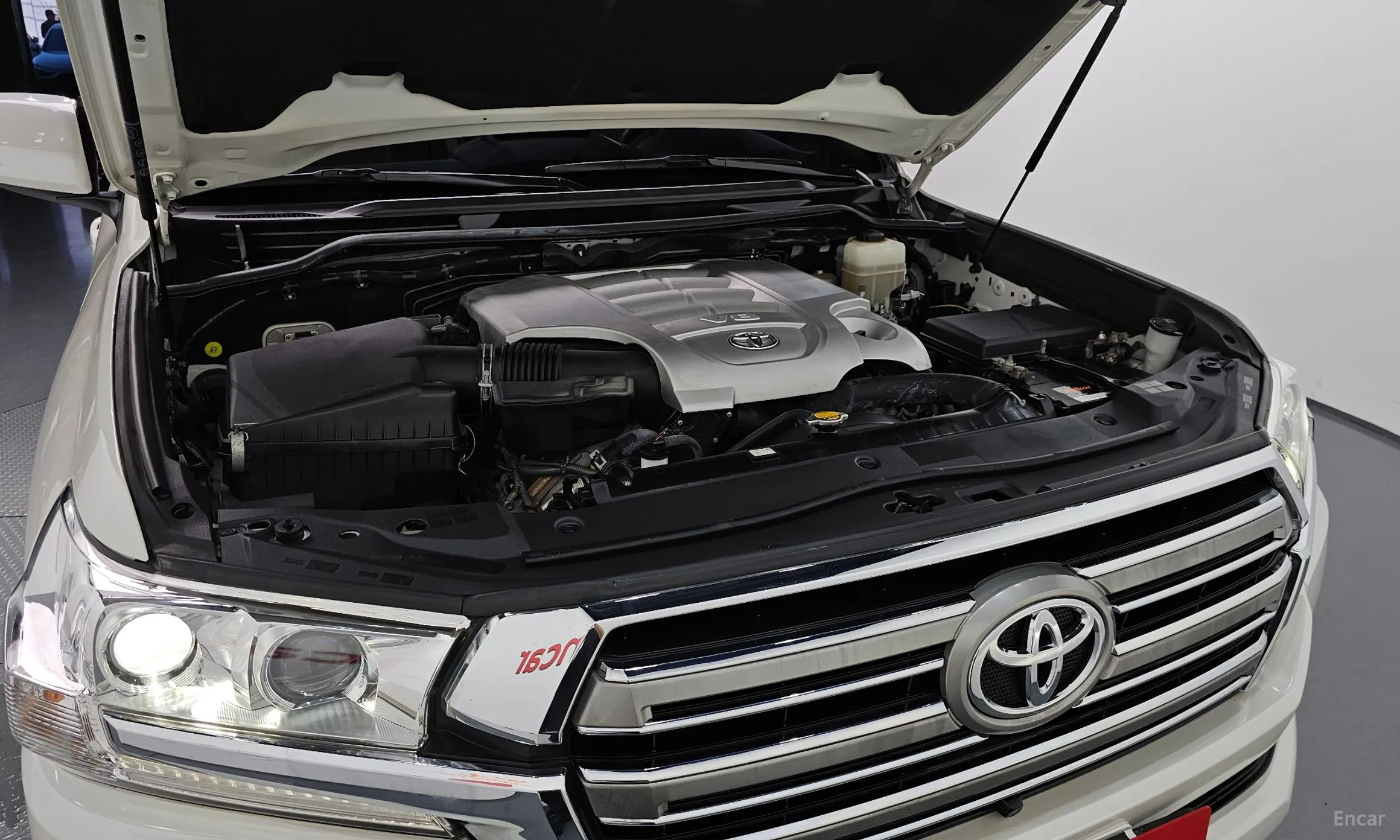 Toyota Land Cruiser превью 6