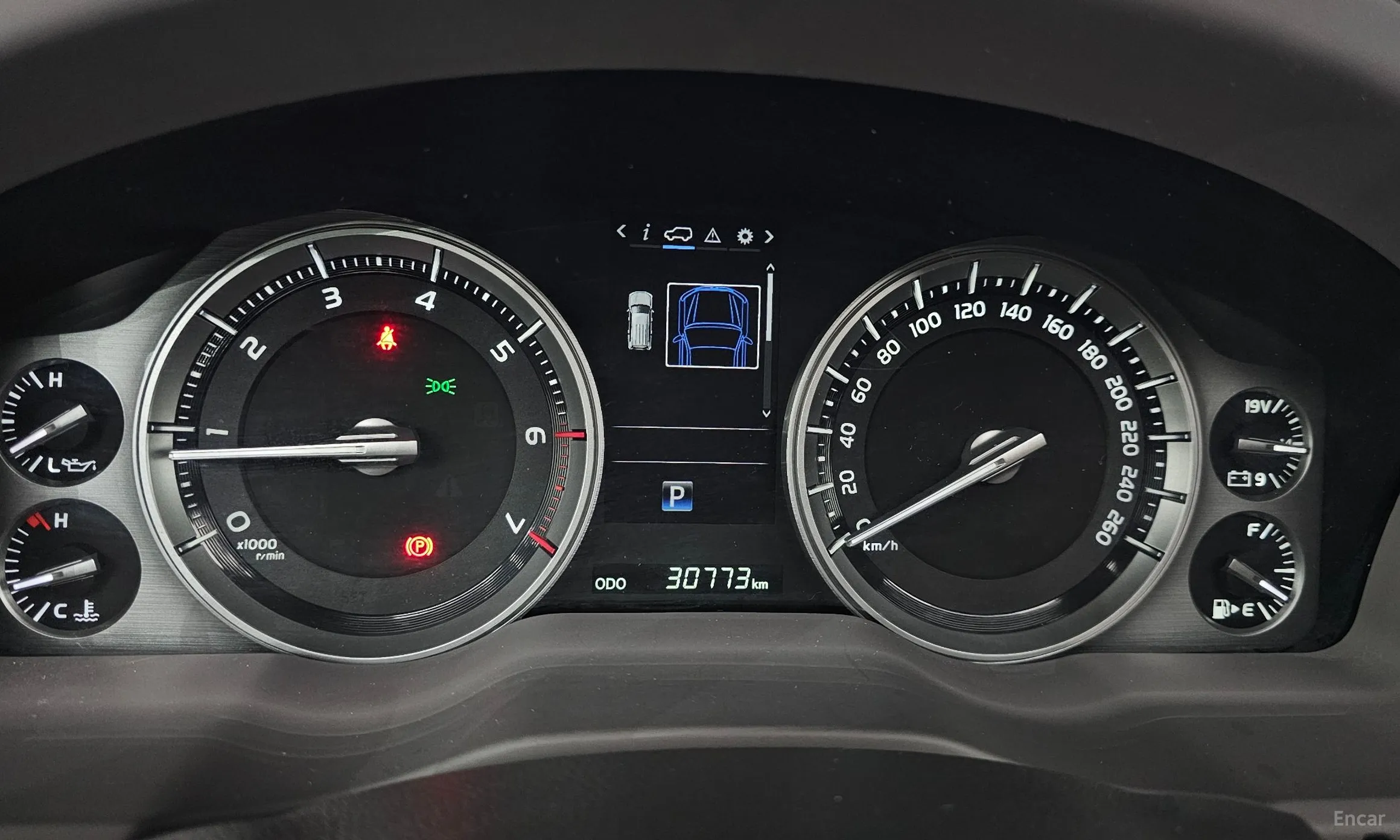 Toyota Land Cruiser превью 8