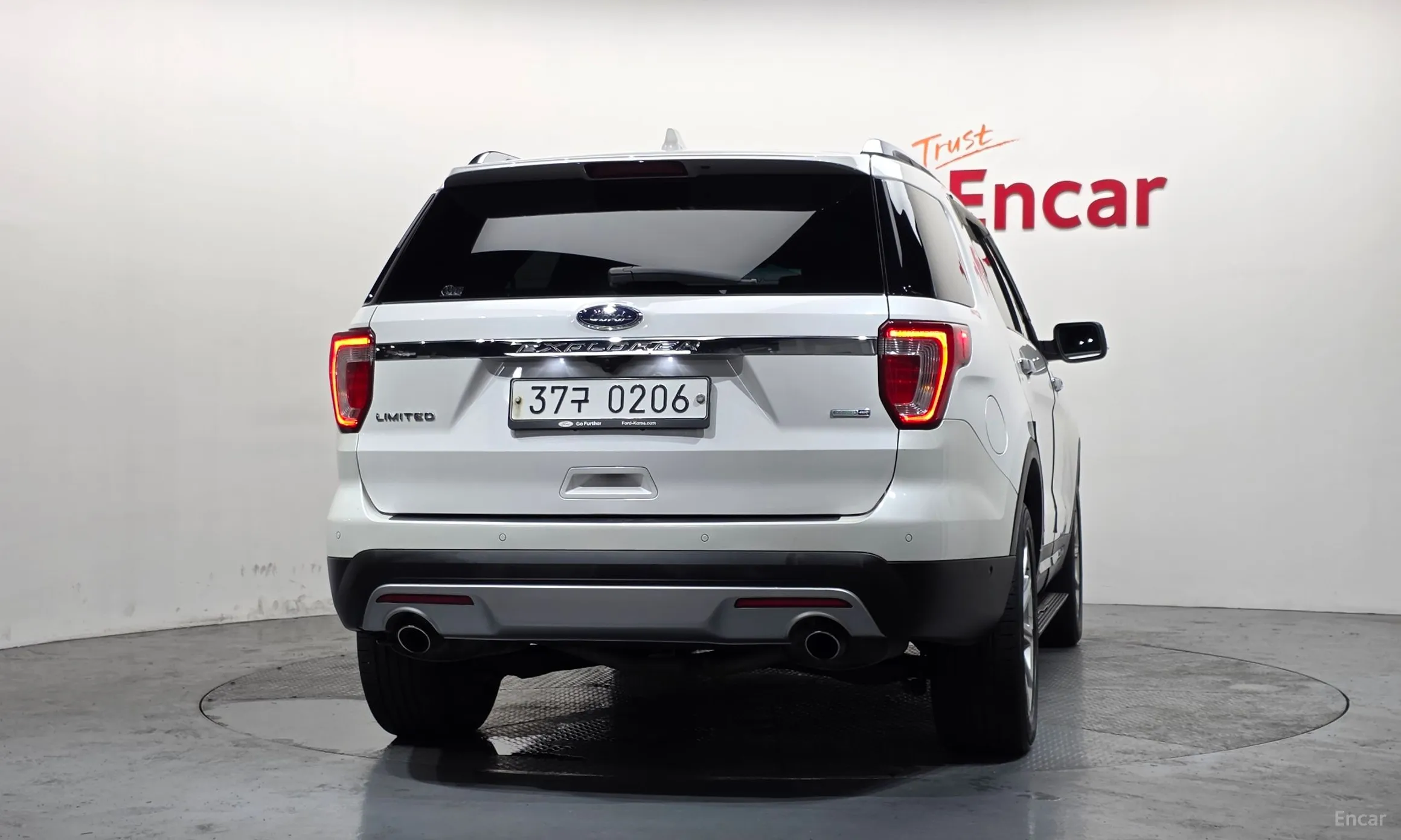 Ford Explorer превью 4