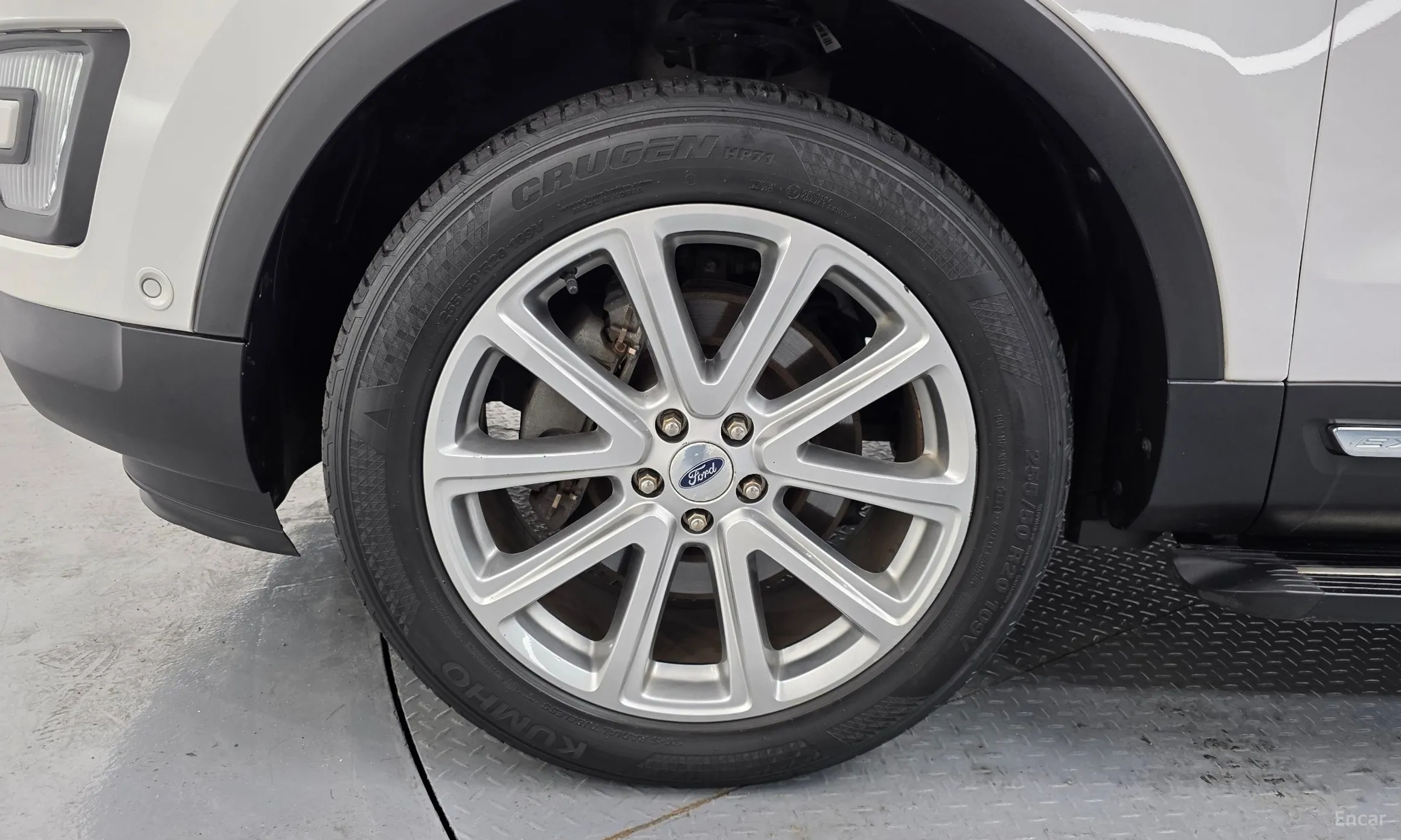 Ford Explorer превью 5