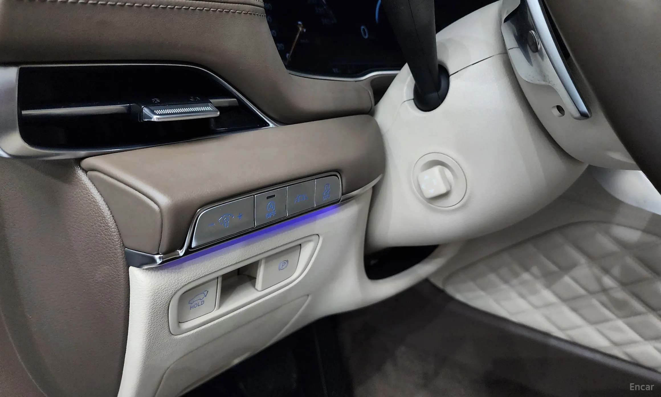 Genesis GV80 превью 19