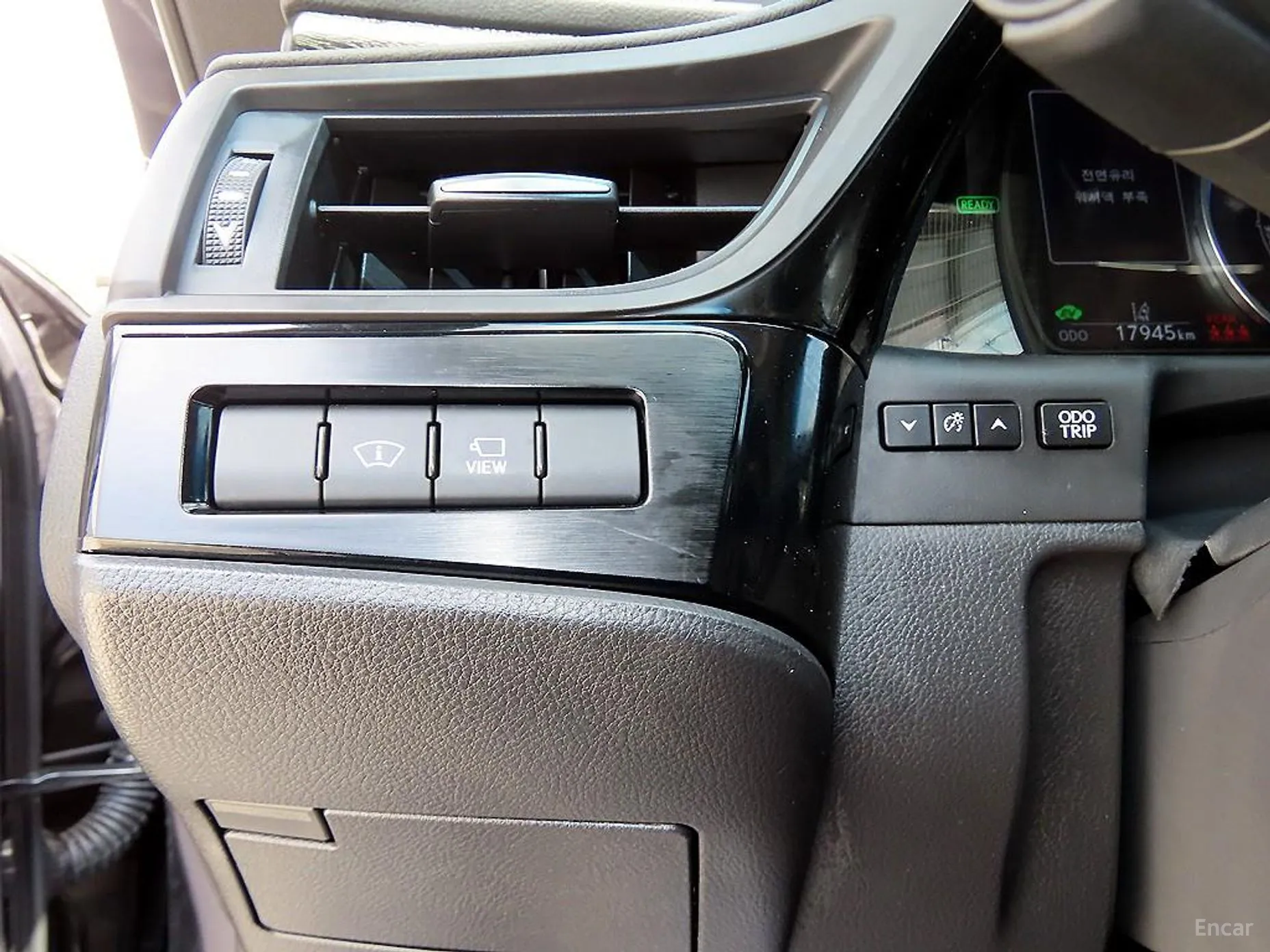 Lexus ES300h 7th Generation превью 12