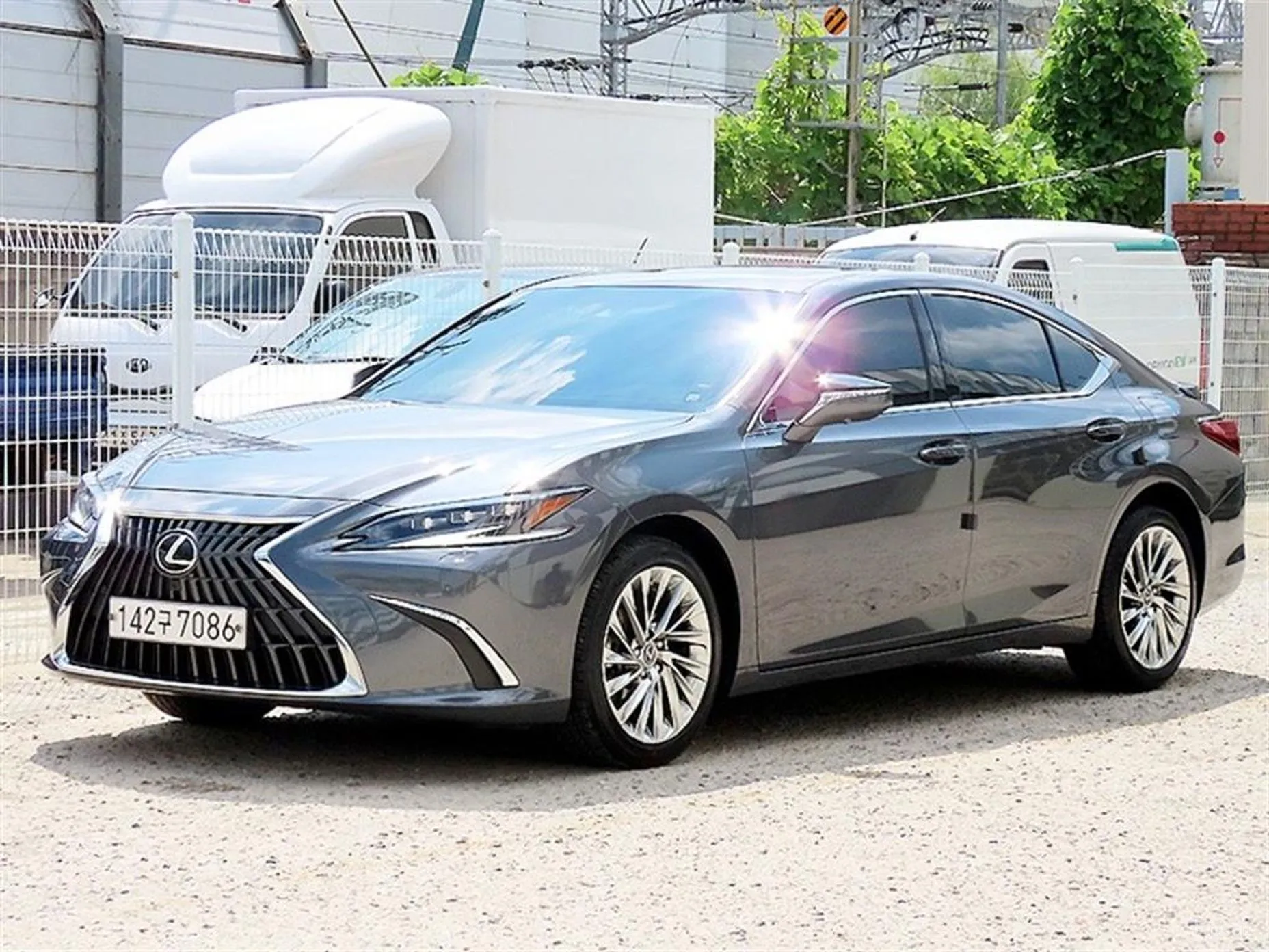 Lexus ES300h 7th Generation