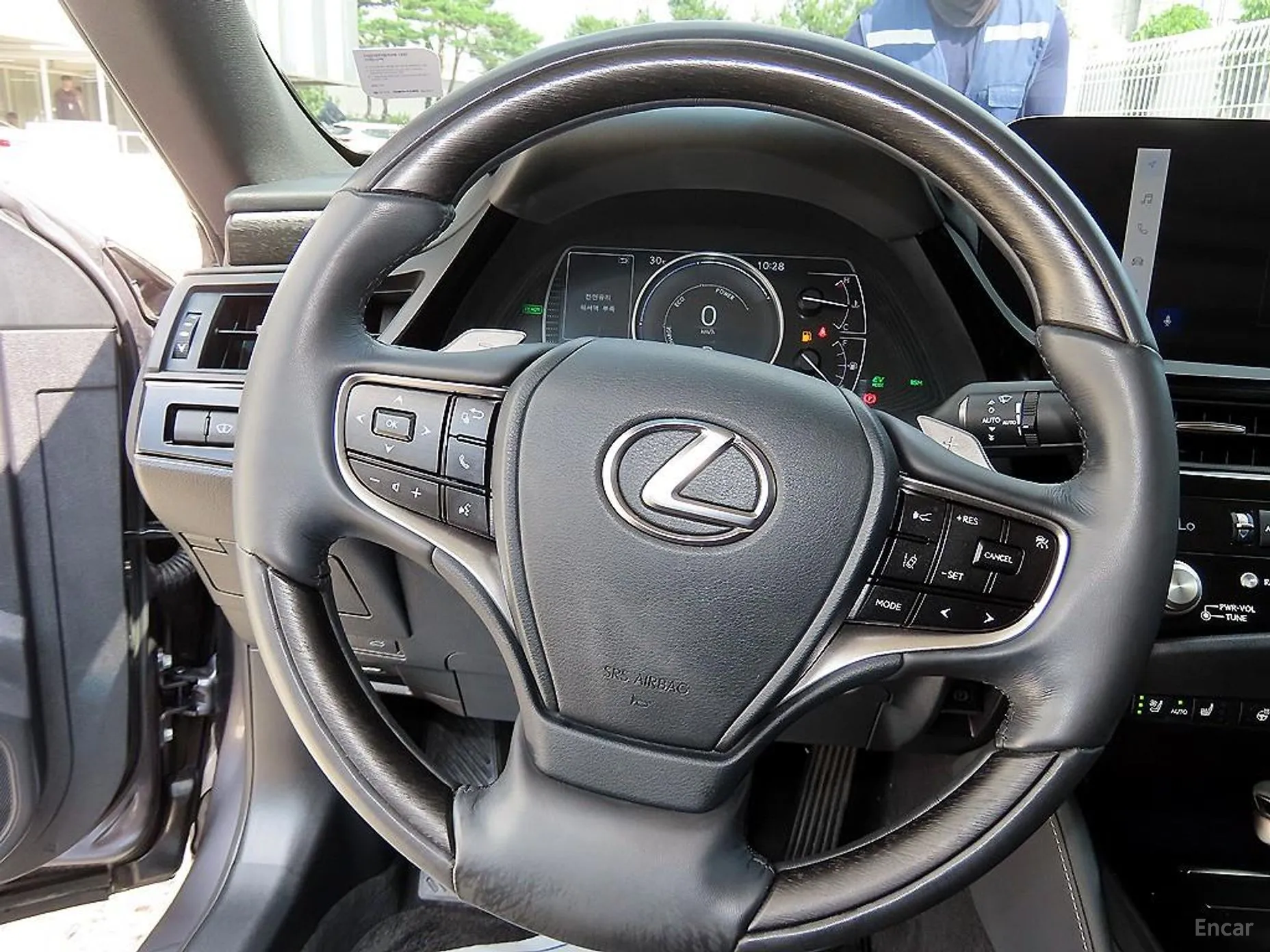 Lexus ES300h 7th Generation превью 8