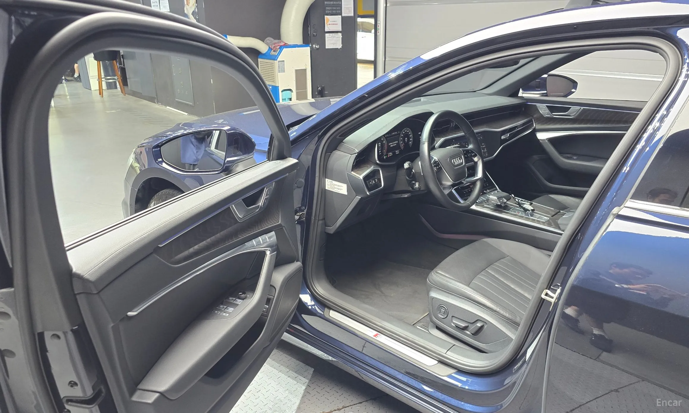 Audi A6 (C8) превью 10