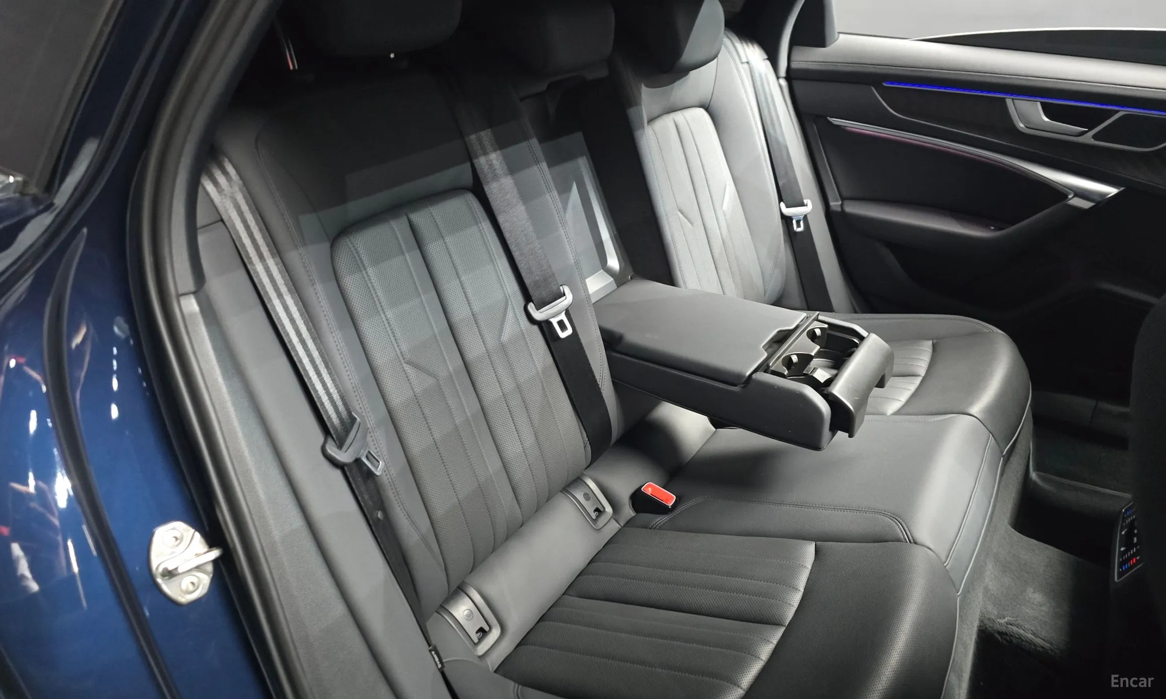 Audi A6 (C8) превью 11