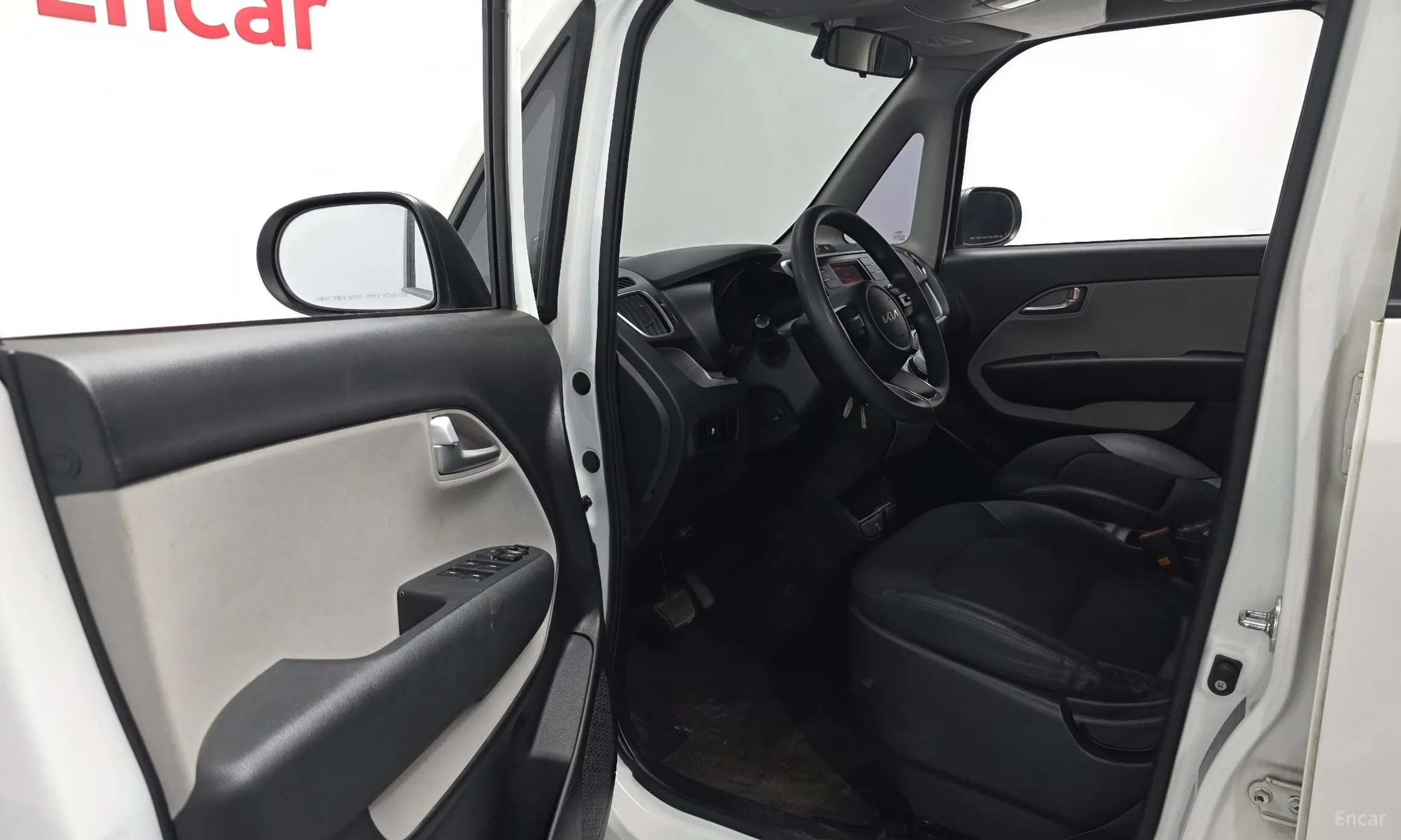 Kia Ray превью 10